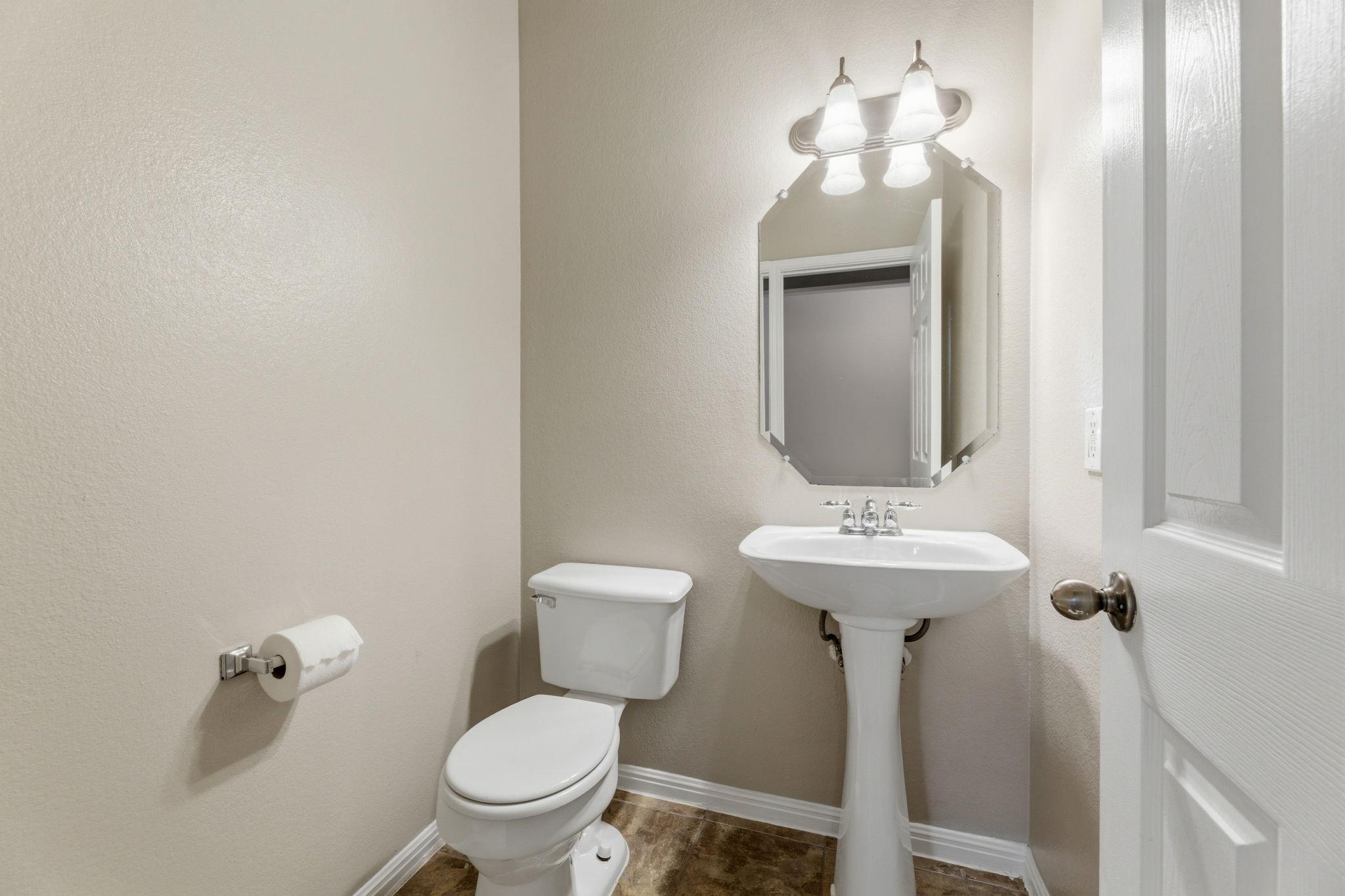 1216 Willowbrook Dr Property Photo 18
