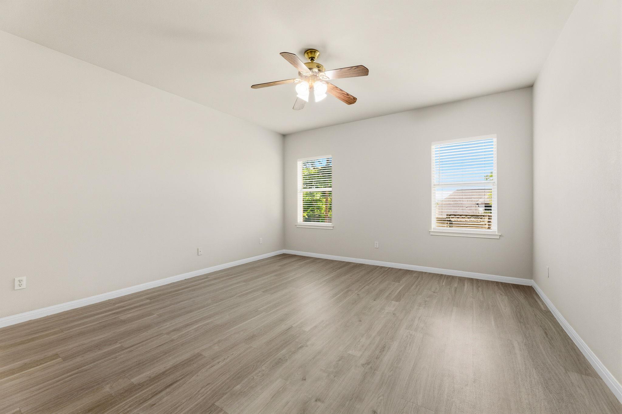 1216 Willowbrook Dr Property Photo 31