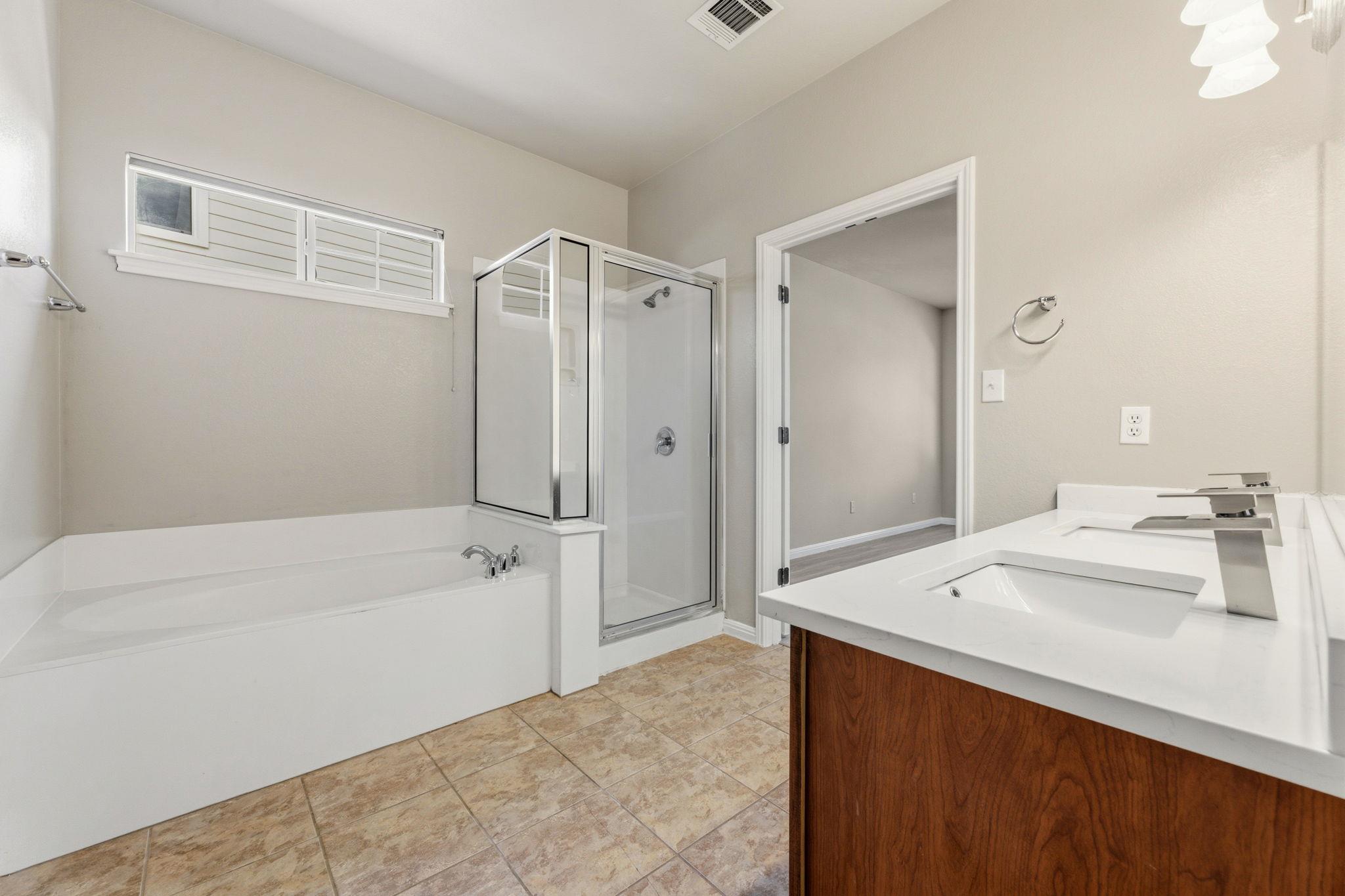 1216 Willowbrook Dr Property Photo 35