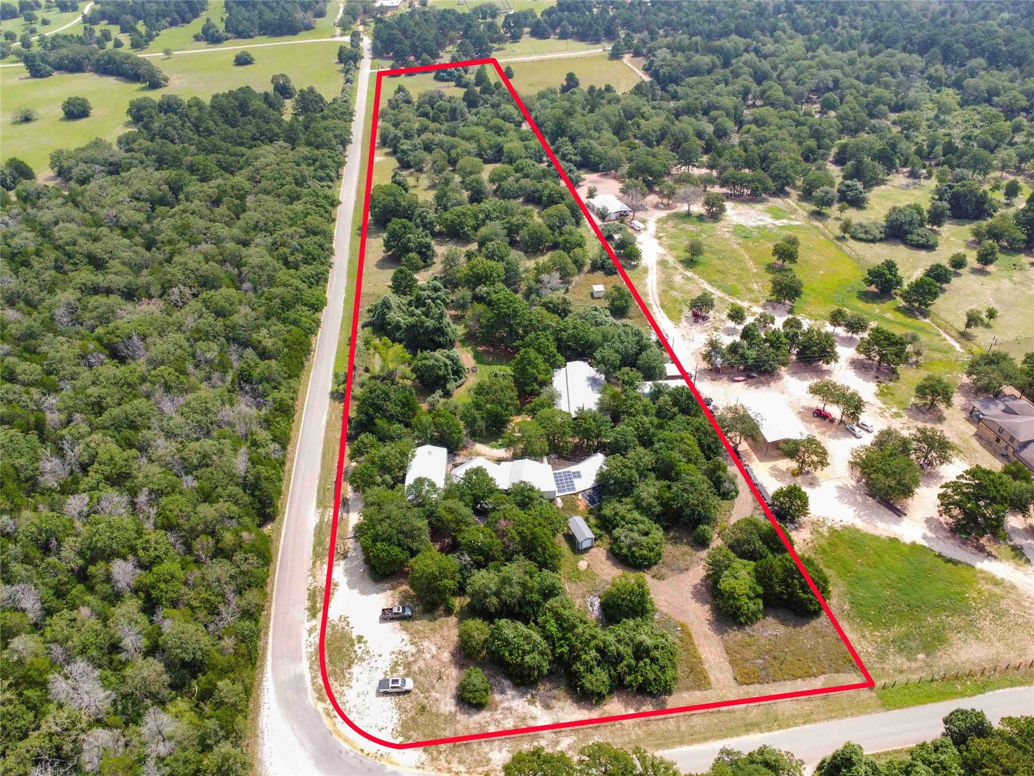 208 Old Potato Rd Property Photo 1