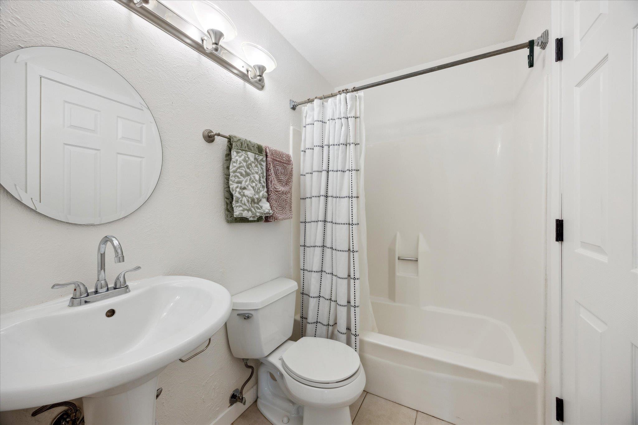 8900 Parkfield Dr B Property Photo 12