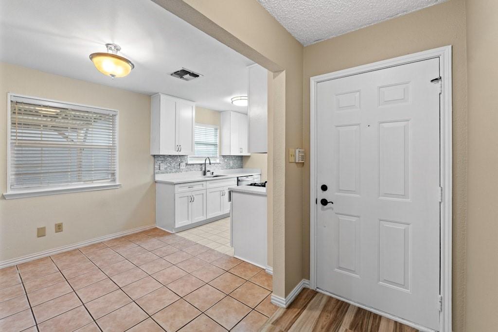 1809 Golden Pheasant Dr Property Photo 3