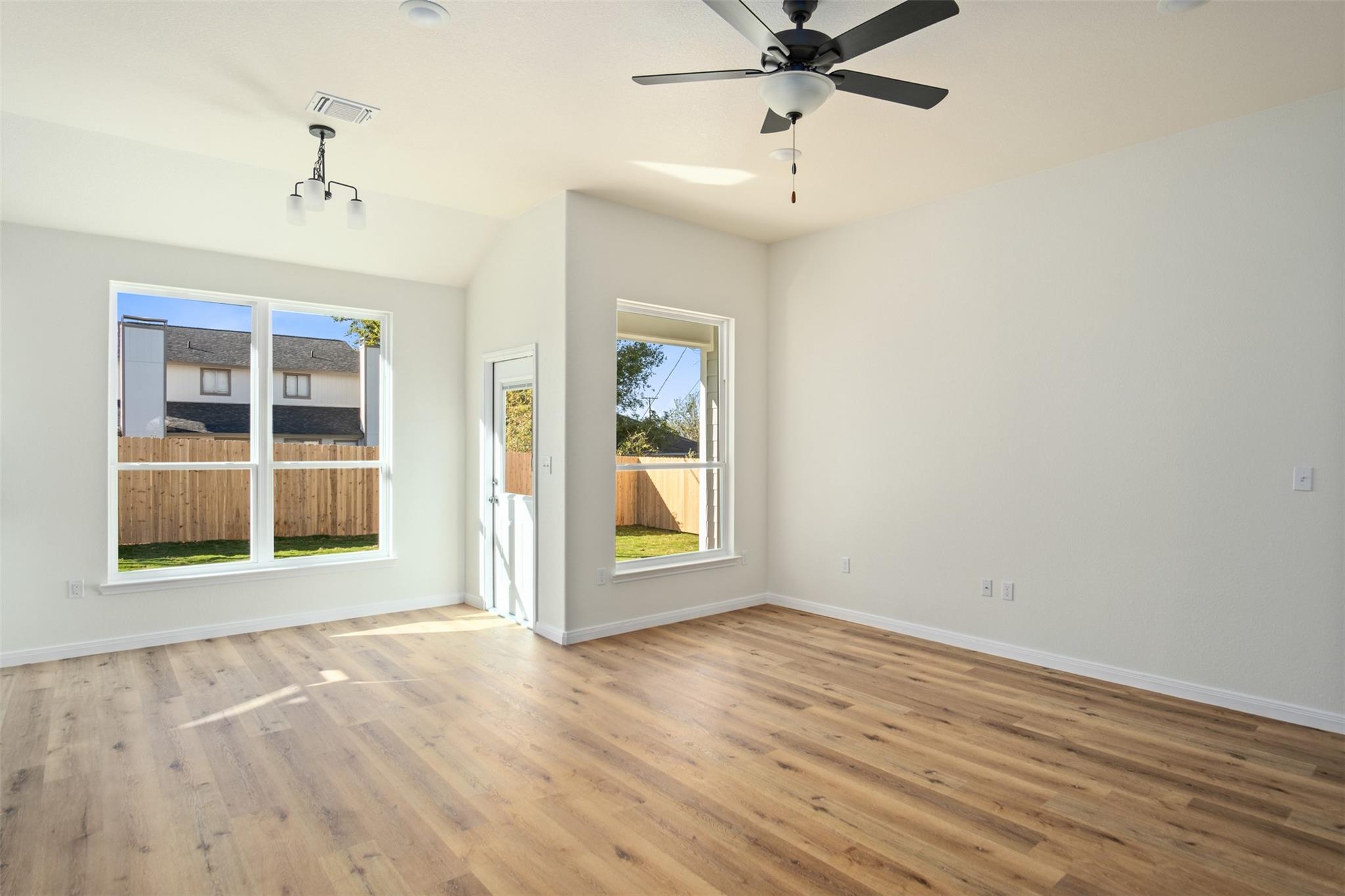 3215 Llano Alto Cir Property Photo 6
