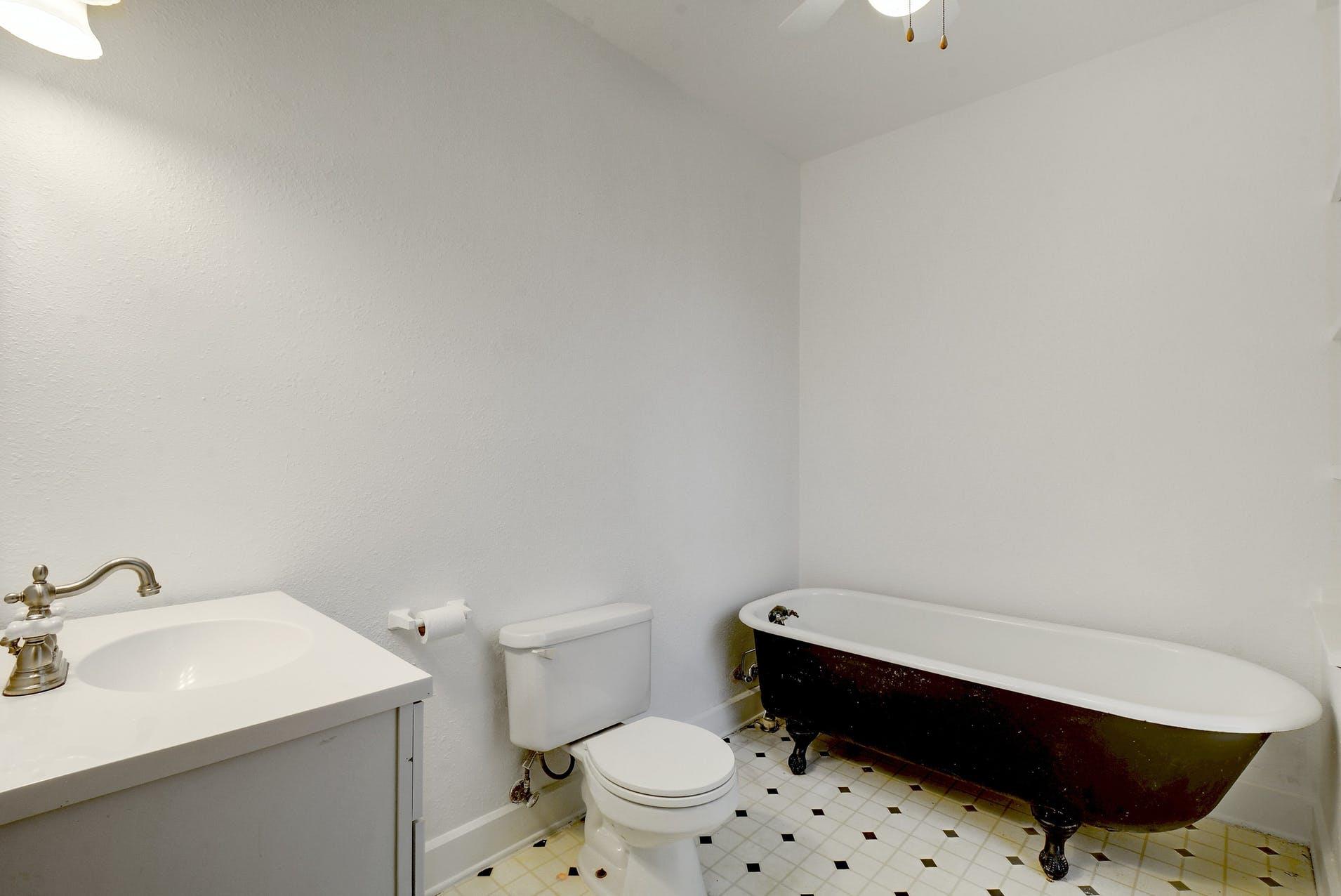 304 Olive St Property Photo 17