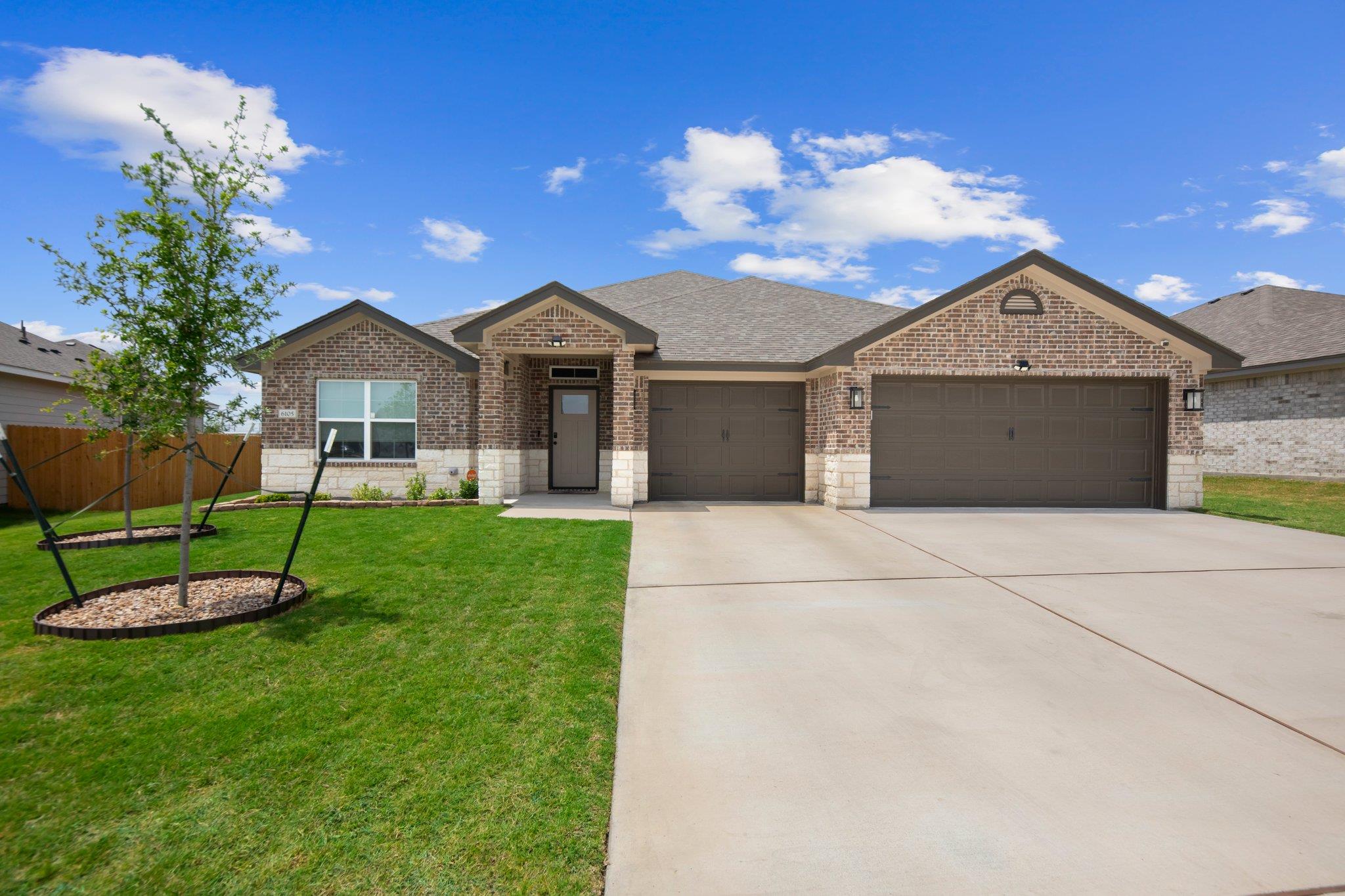 6105 Dorado Dr Property Photo 1