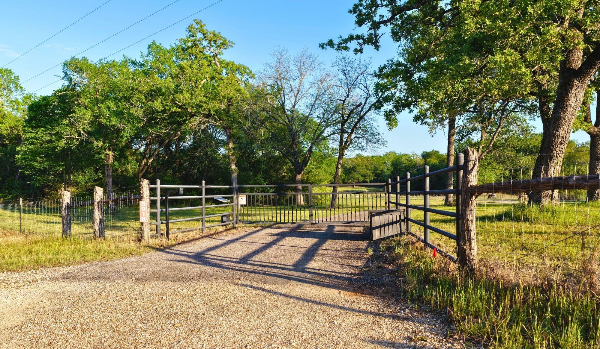 5916 Private Road 2003 (+/- 12 Acres) None Property Photo 16