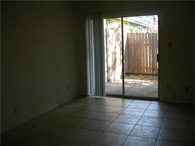 630 Maiden Ln C Property Photo 5