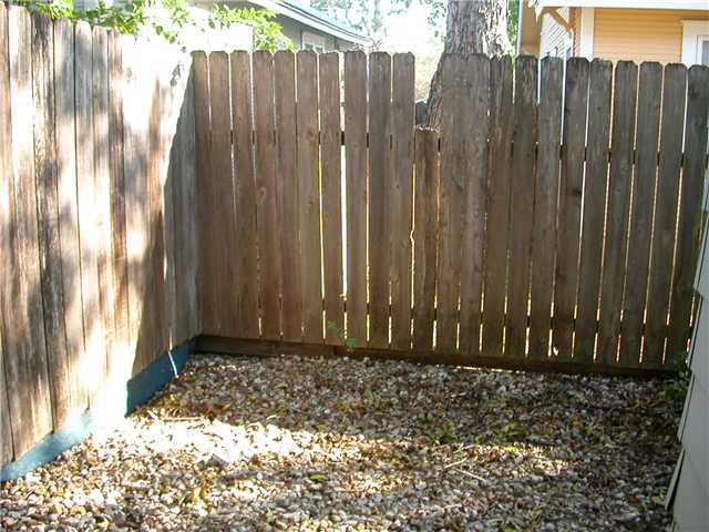 630 Maiden Ln C Property Photo 13