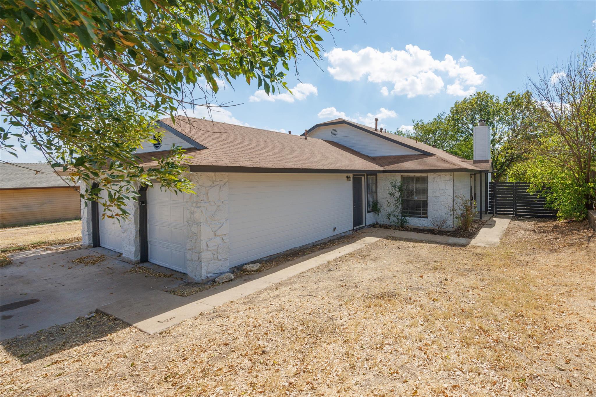1905 Margalene Way #a Property Photo 2