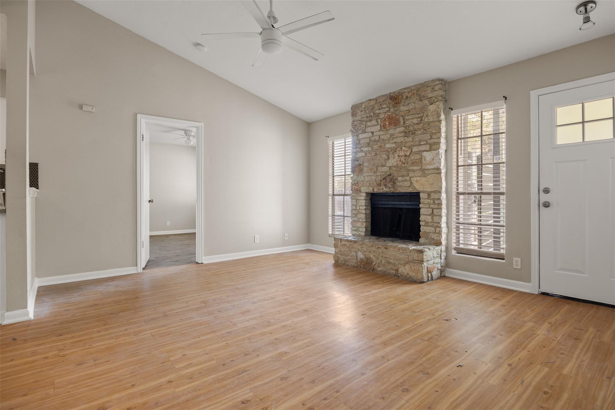 1905 Margalene Way #a Property Photo 7
