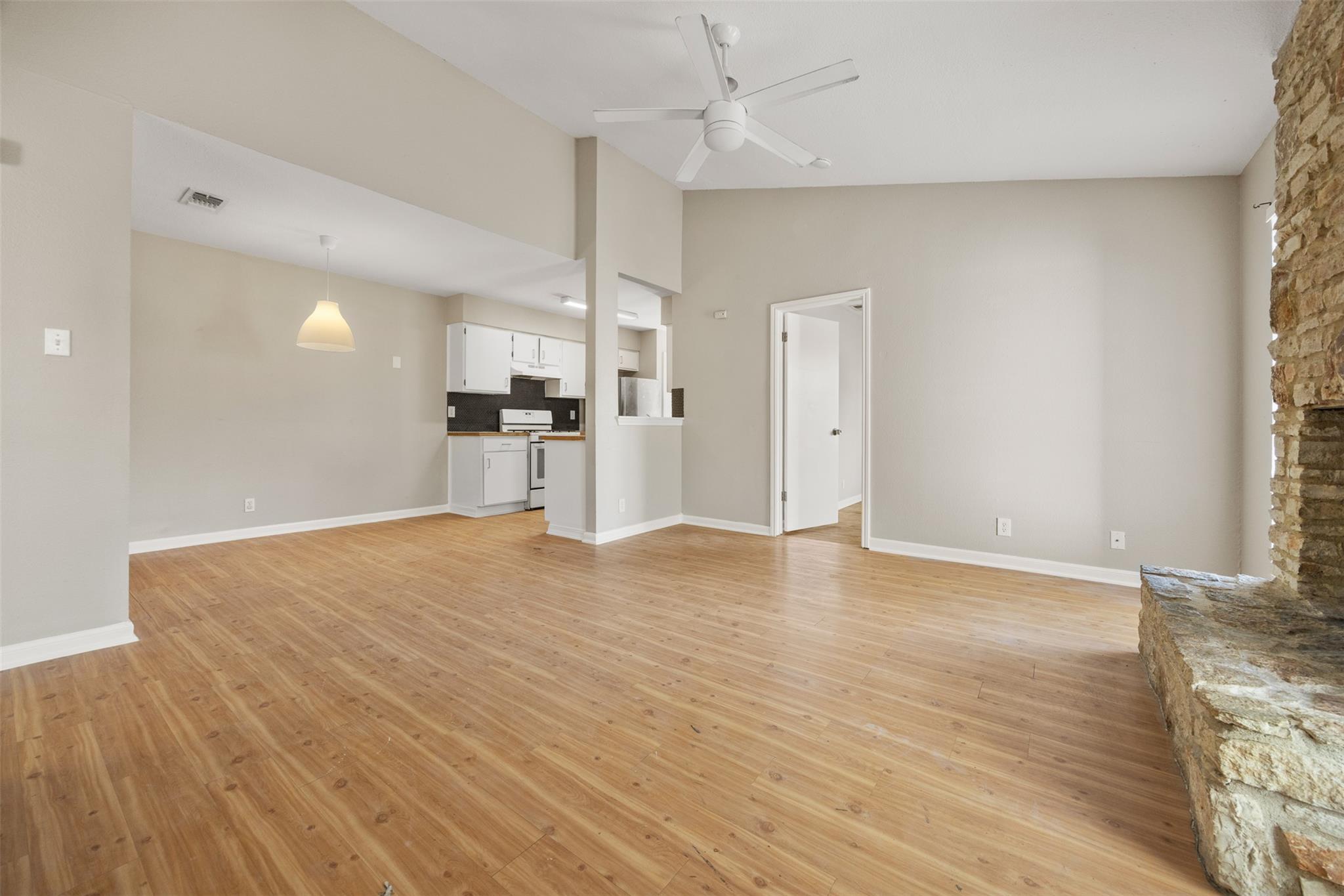 1905 Margalene Way #a Property Photo 15
