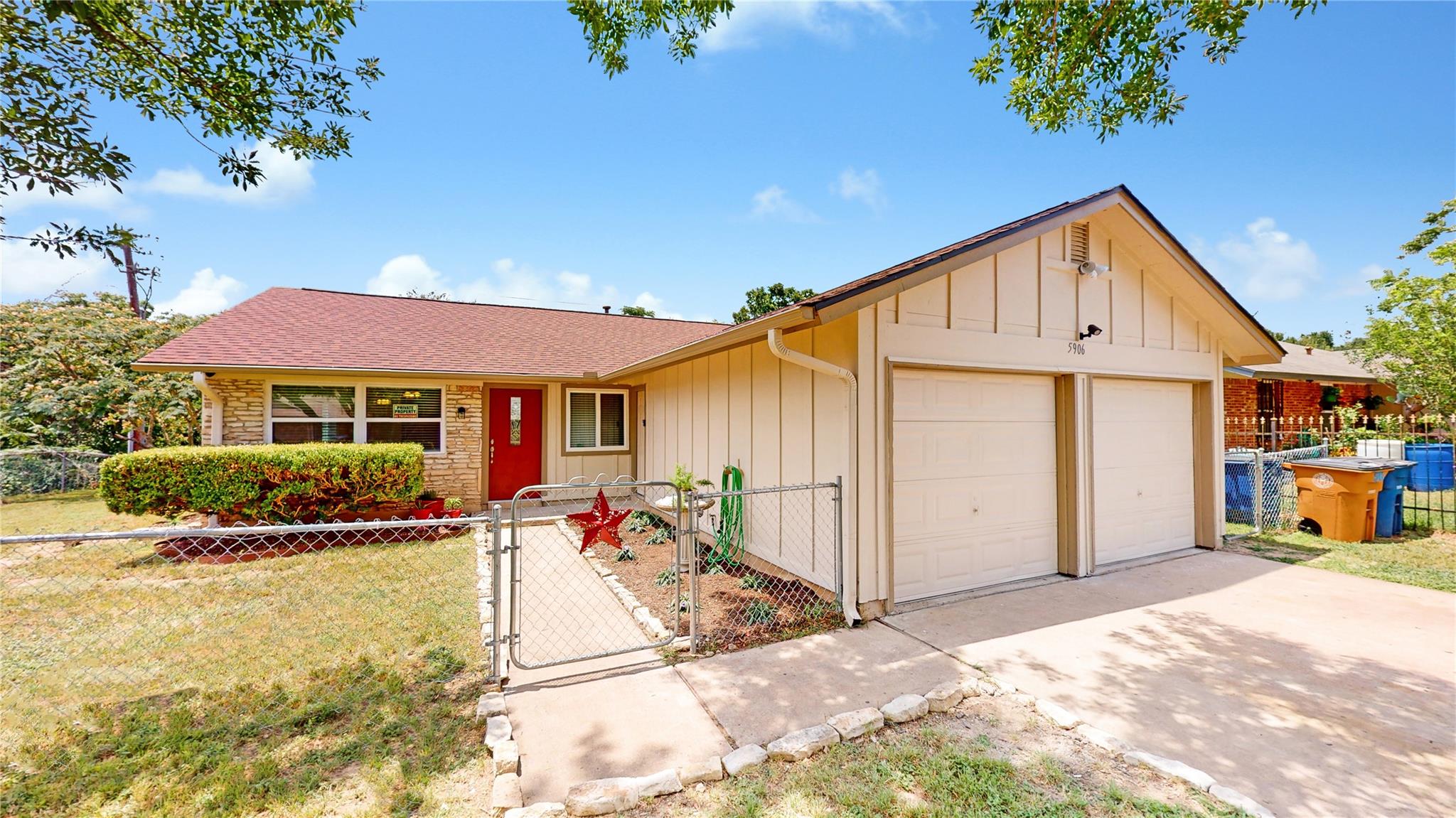 5906 Wagon Bnd Property Photo 1