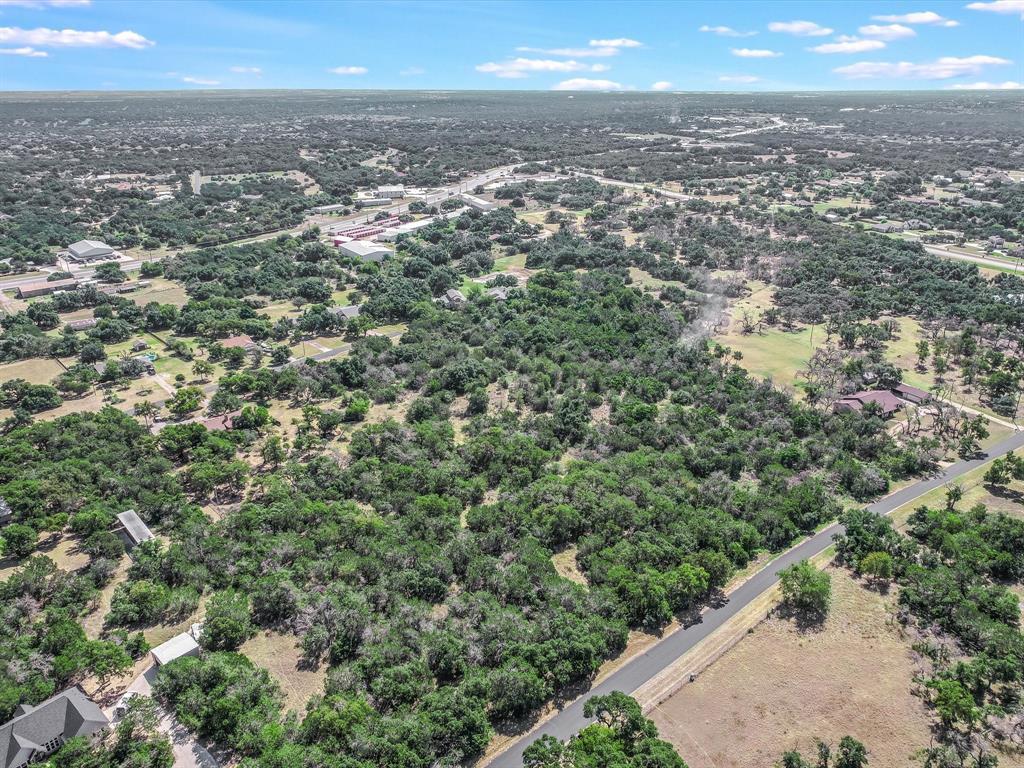 110 Red Bird Trl Property Photo 3