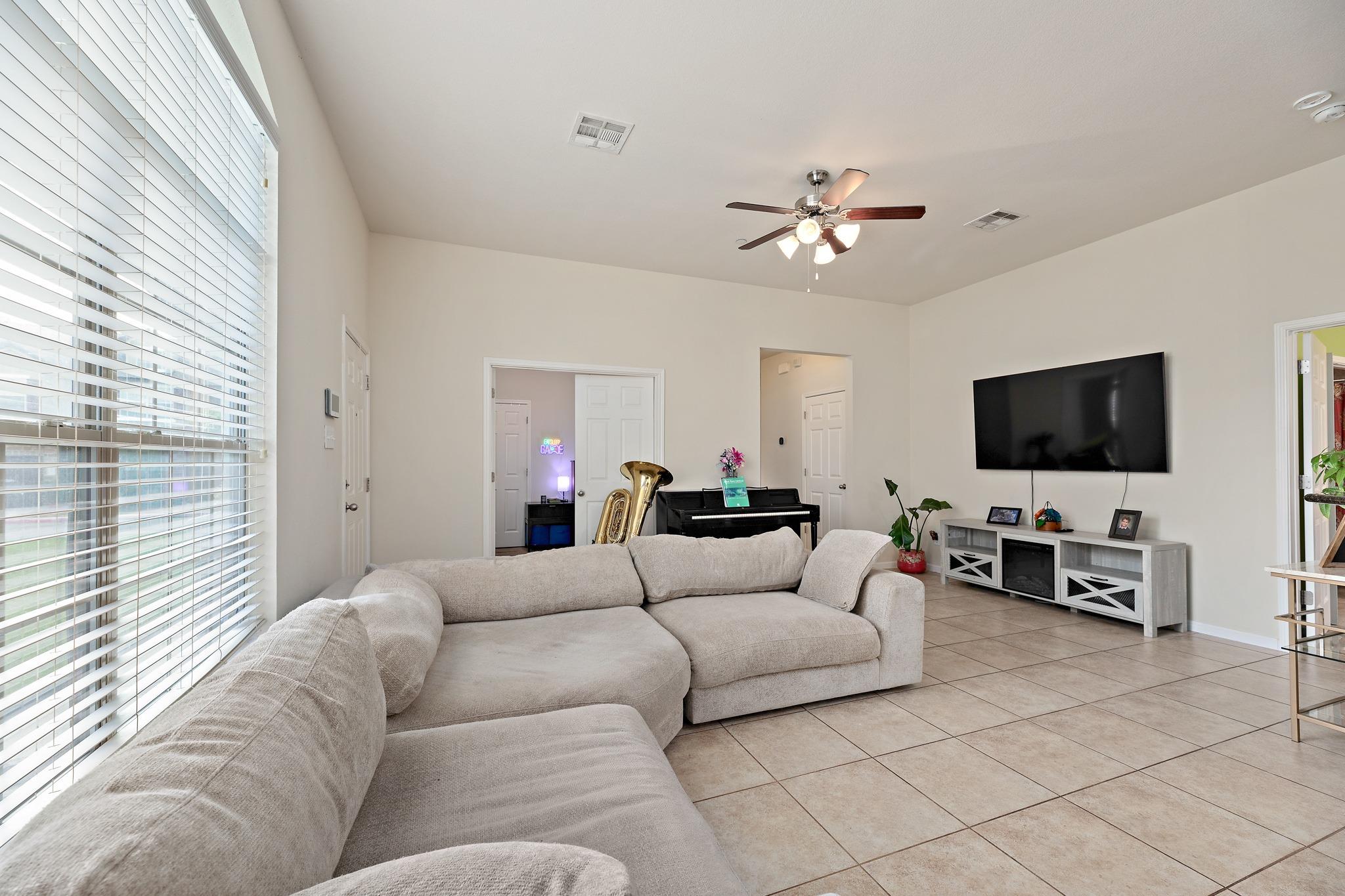 1900 Little Elm Trl #113 Property Photo 5