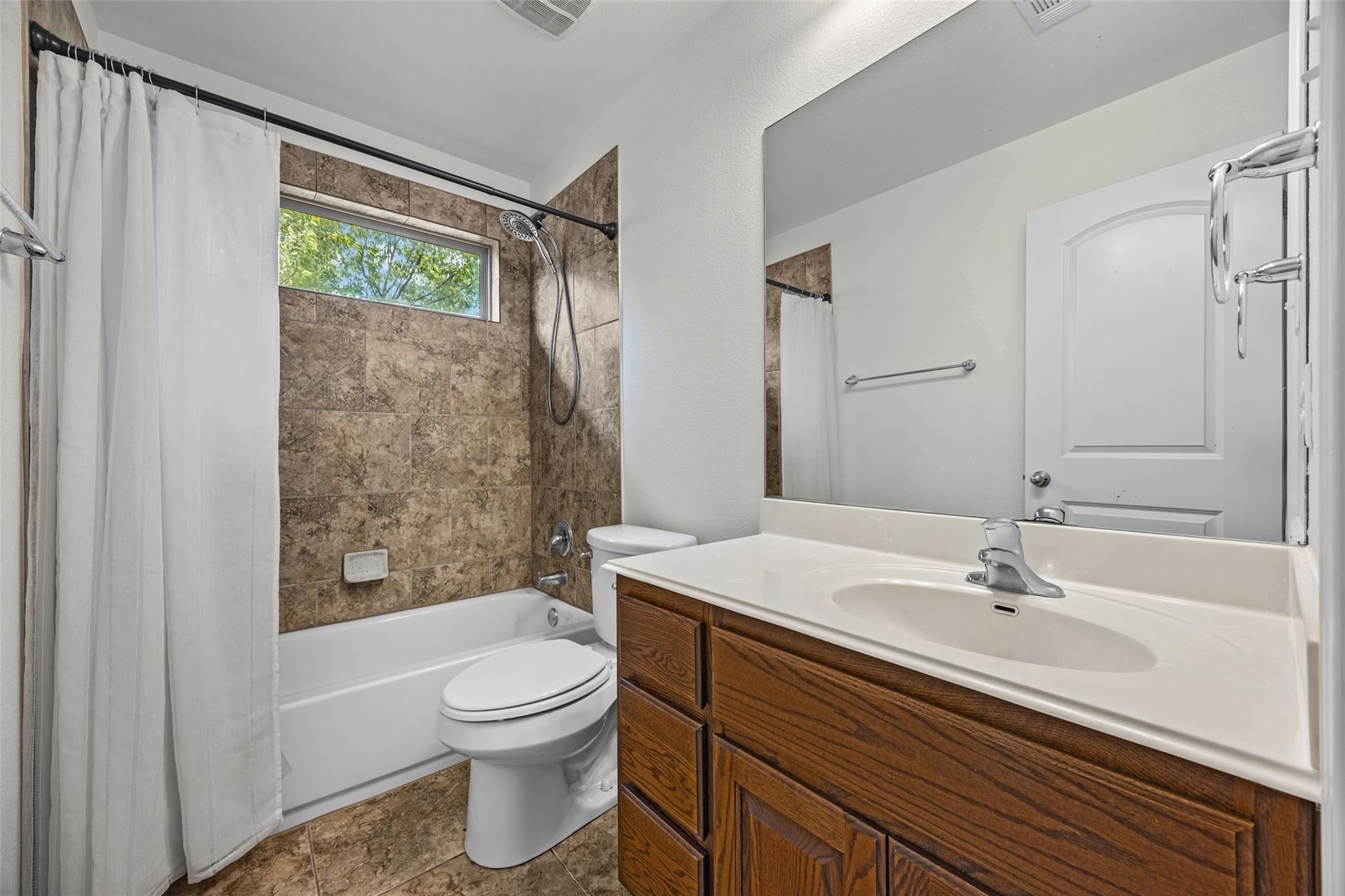 606 Irvin Dr Property Photo 26