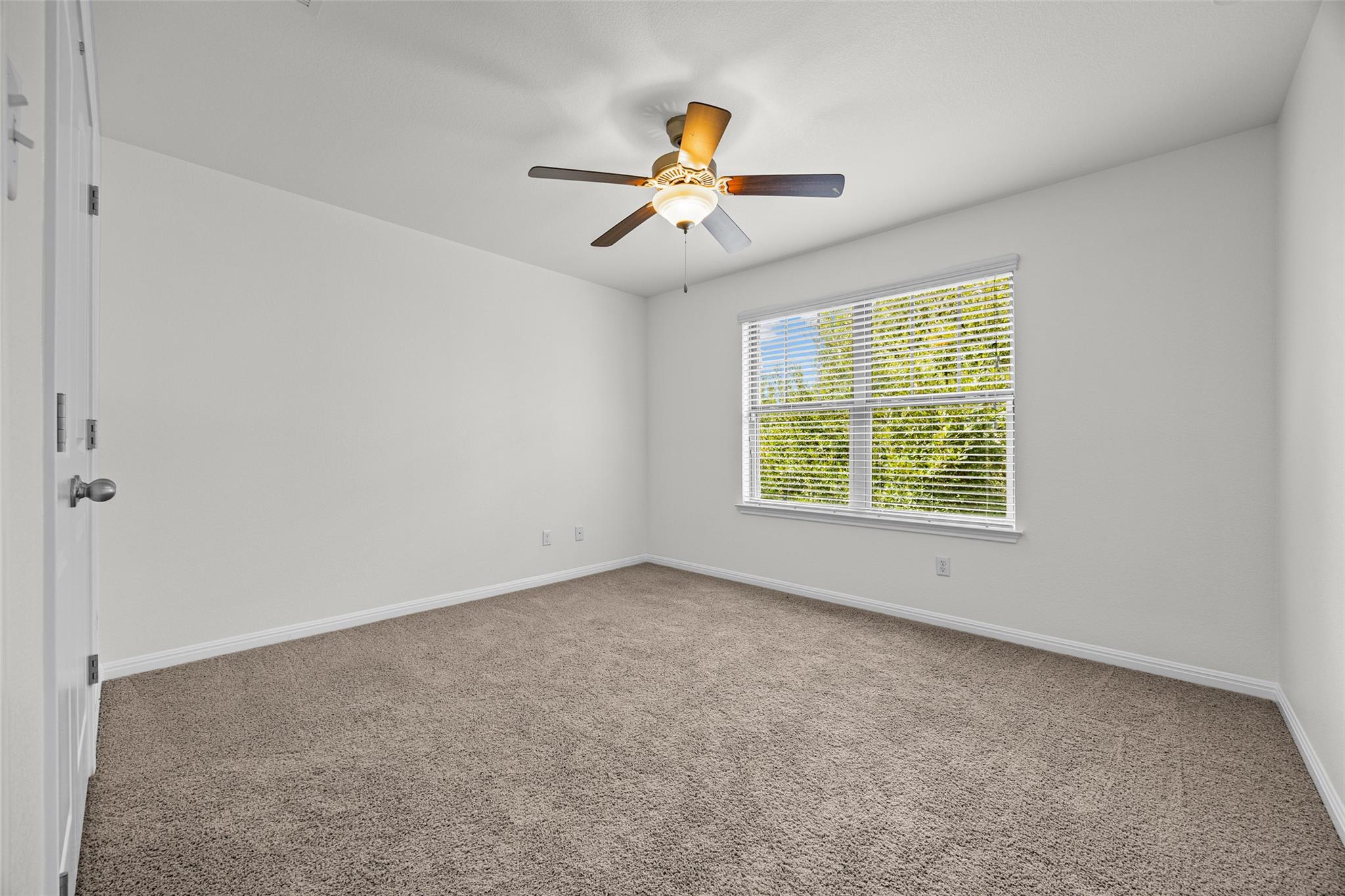 606 Irvin Dr Property Photo 28