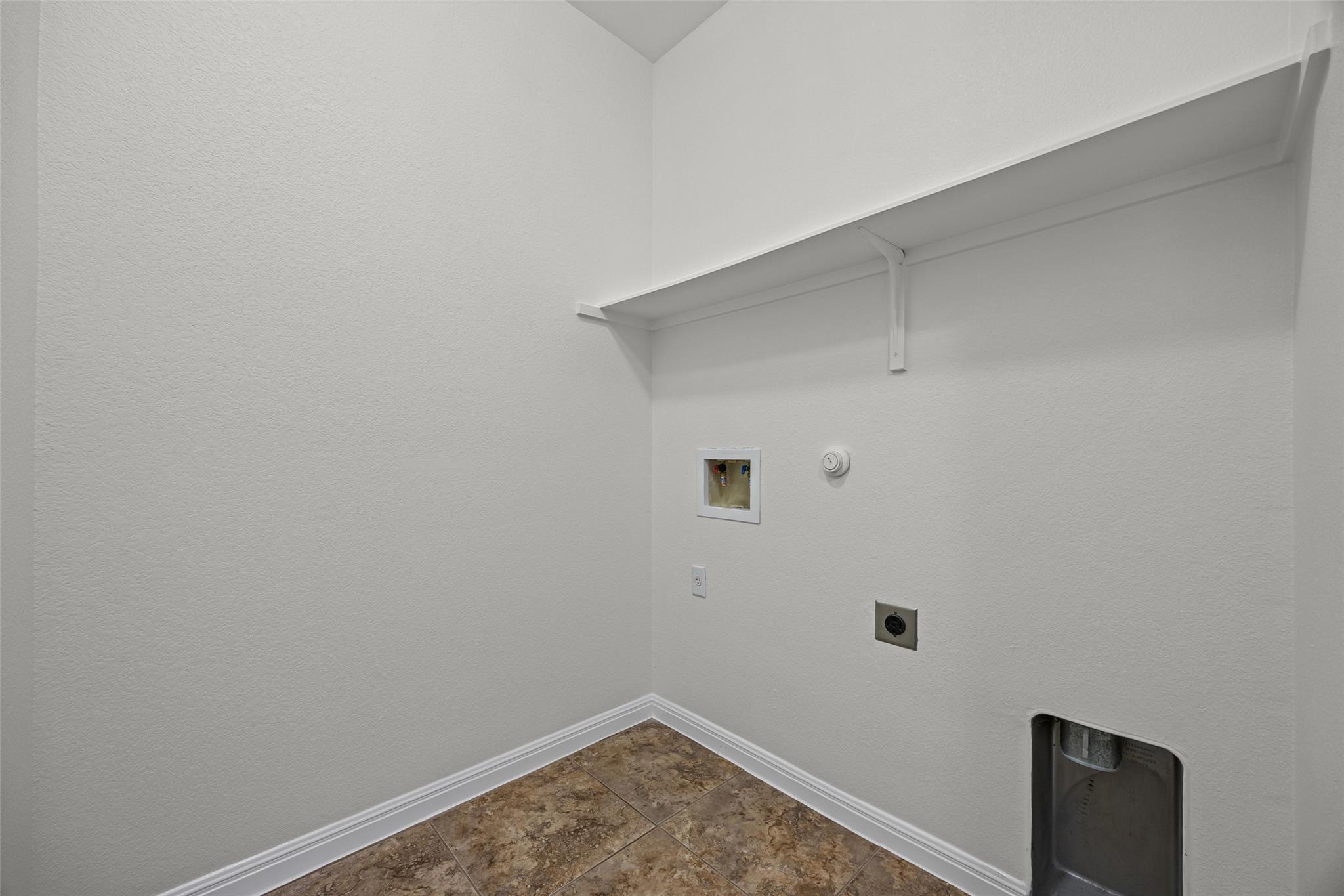 606 Irvin Dr Property Photo 32