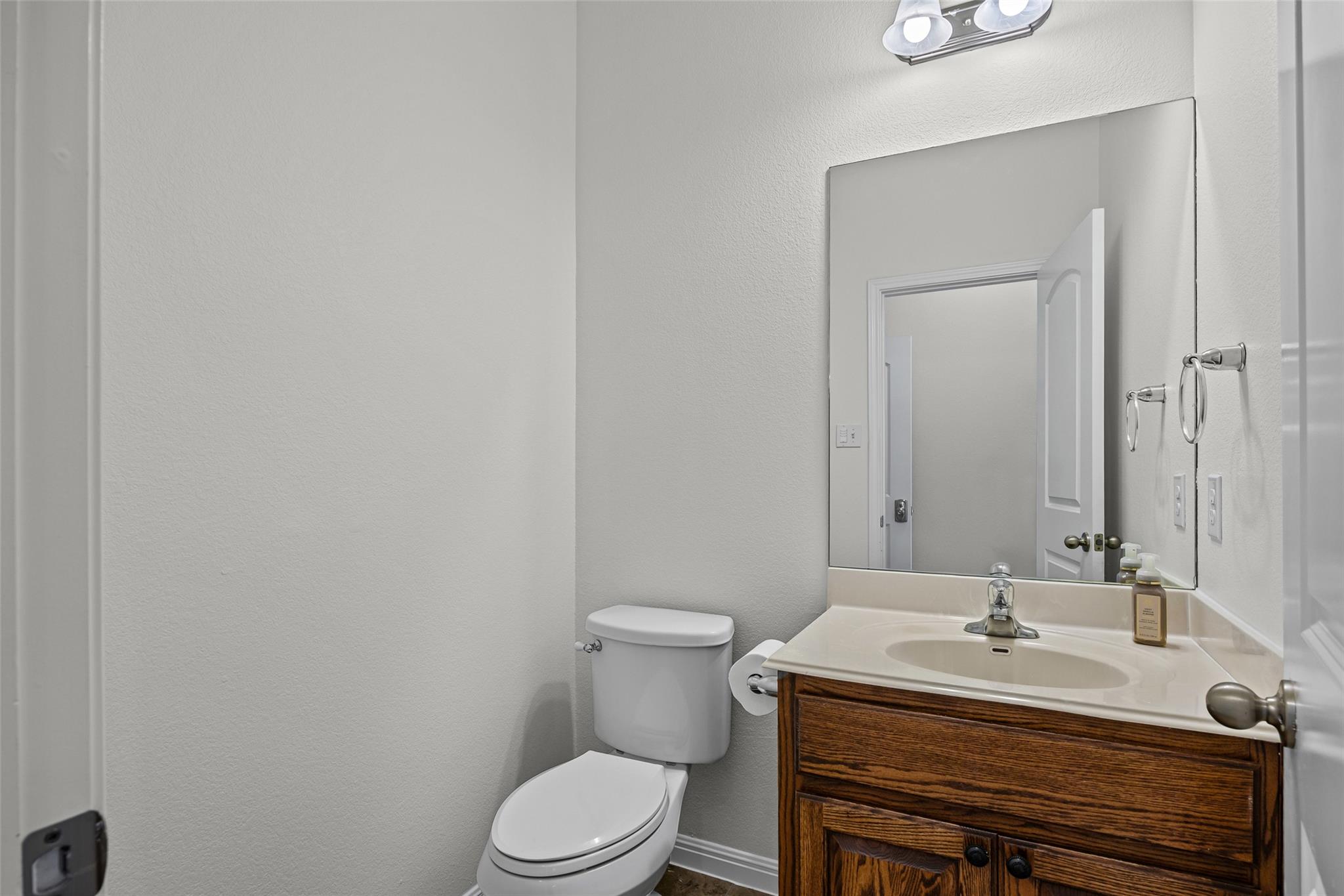 606 Irvin Dr Property Photo 33