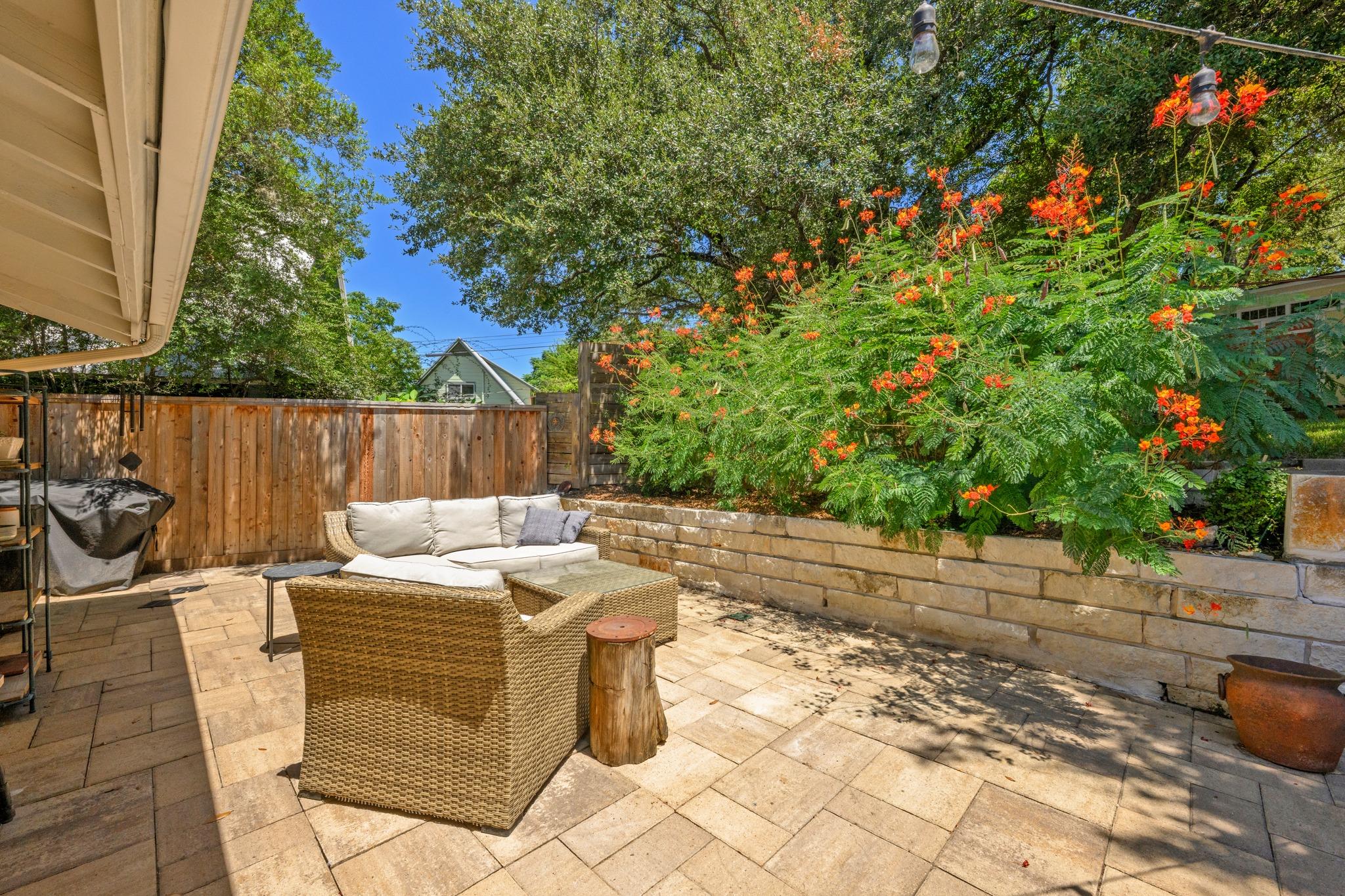 2215 Alta Vista Ave Property Photo 26
