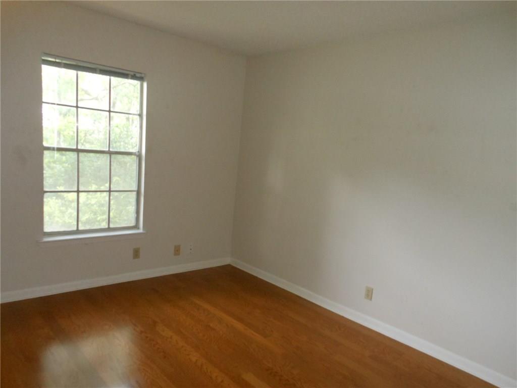 2516 Enfield None #202 Property Photo 8