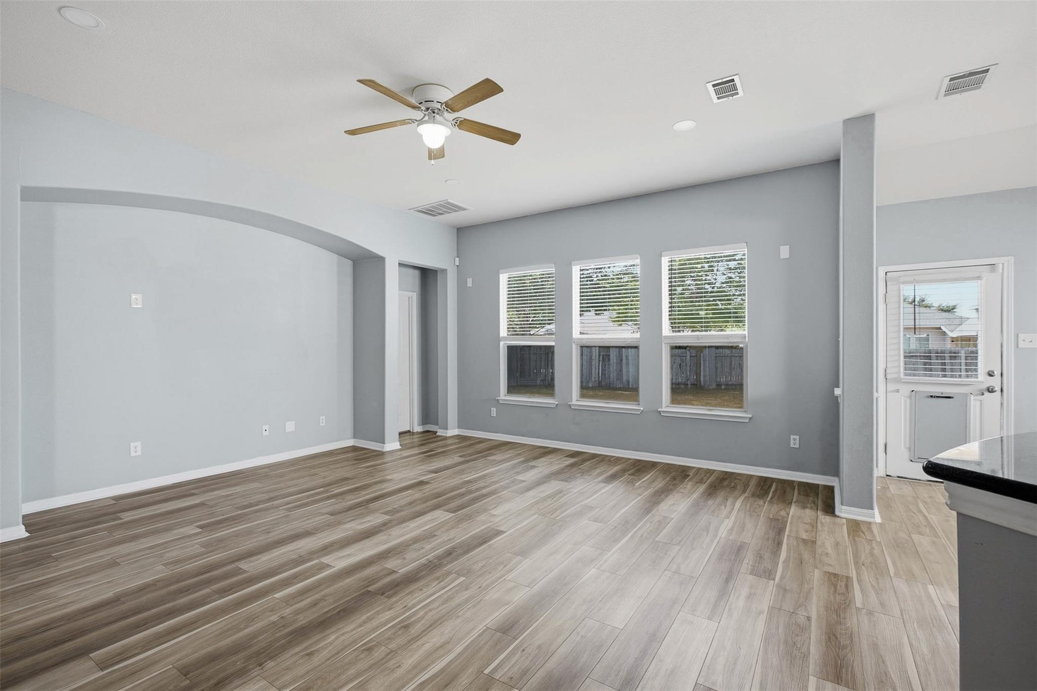 1207 Utopia Ln Property Photo 11