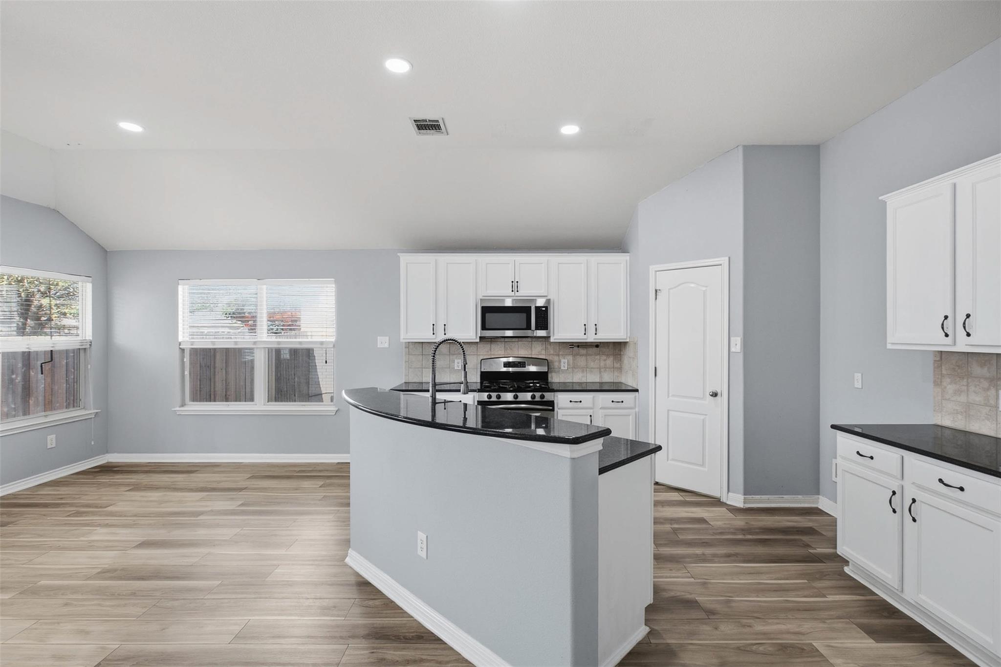 1207 Utopia Ln Property Photo 17
