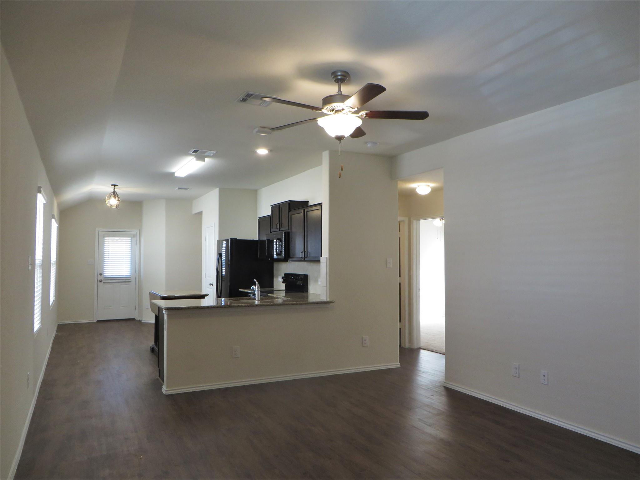 400 Major Lee Ln #3h Property Photo 6