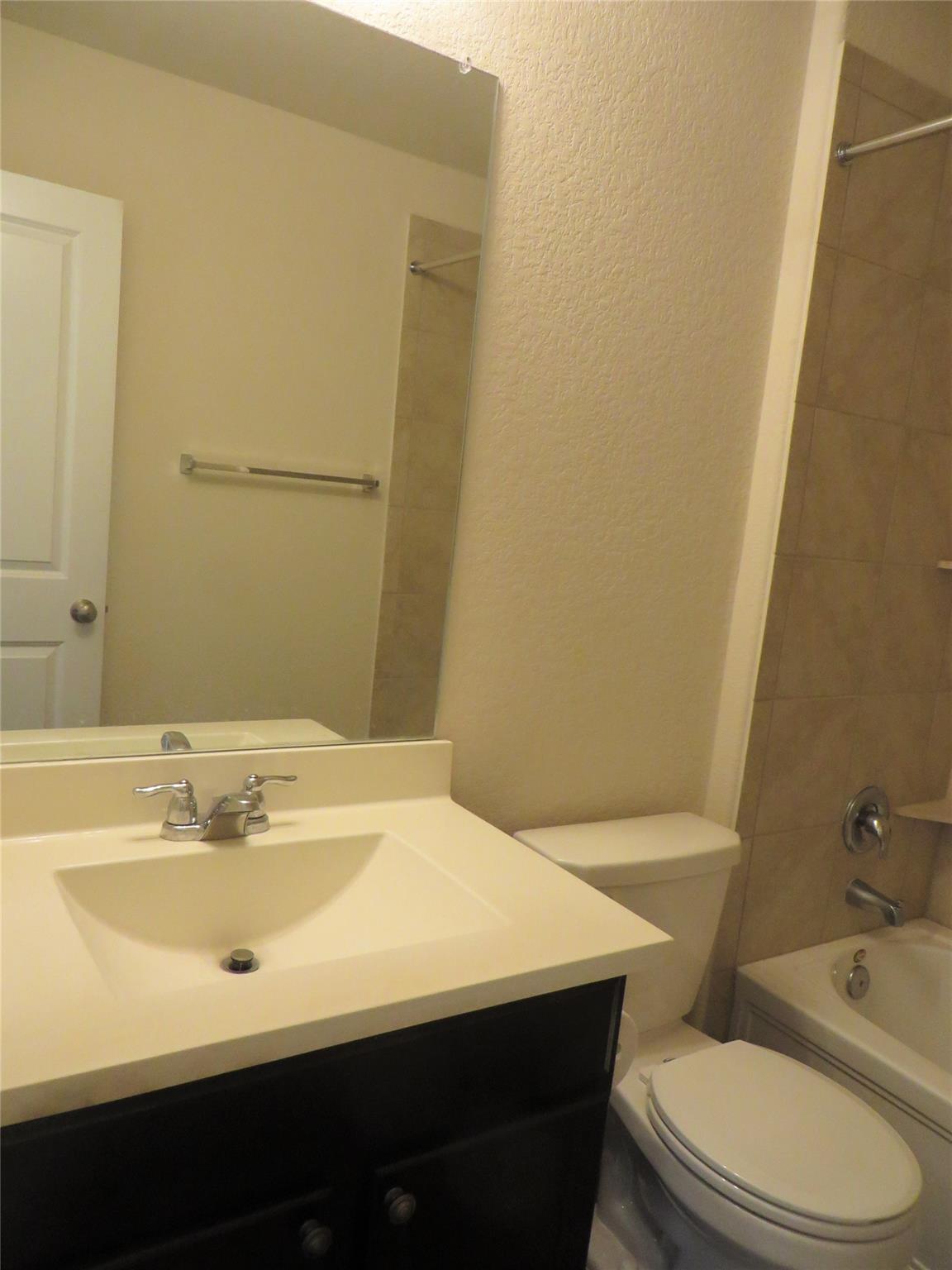 400 Major Lee Ln #3h Property Photo 13
