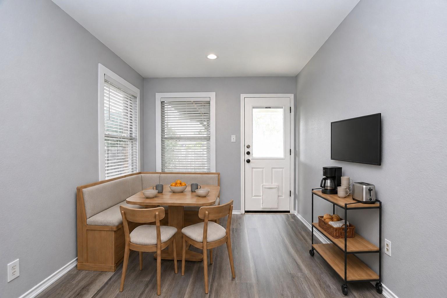400 Ashbury Dr Property Photo 12