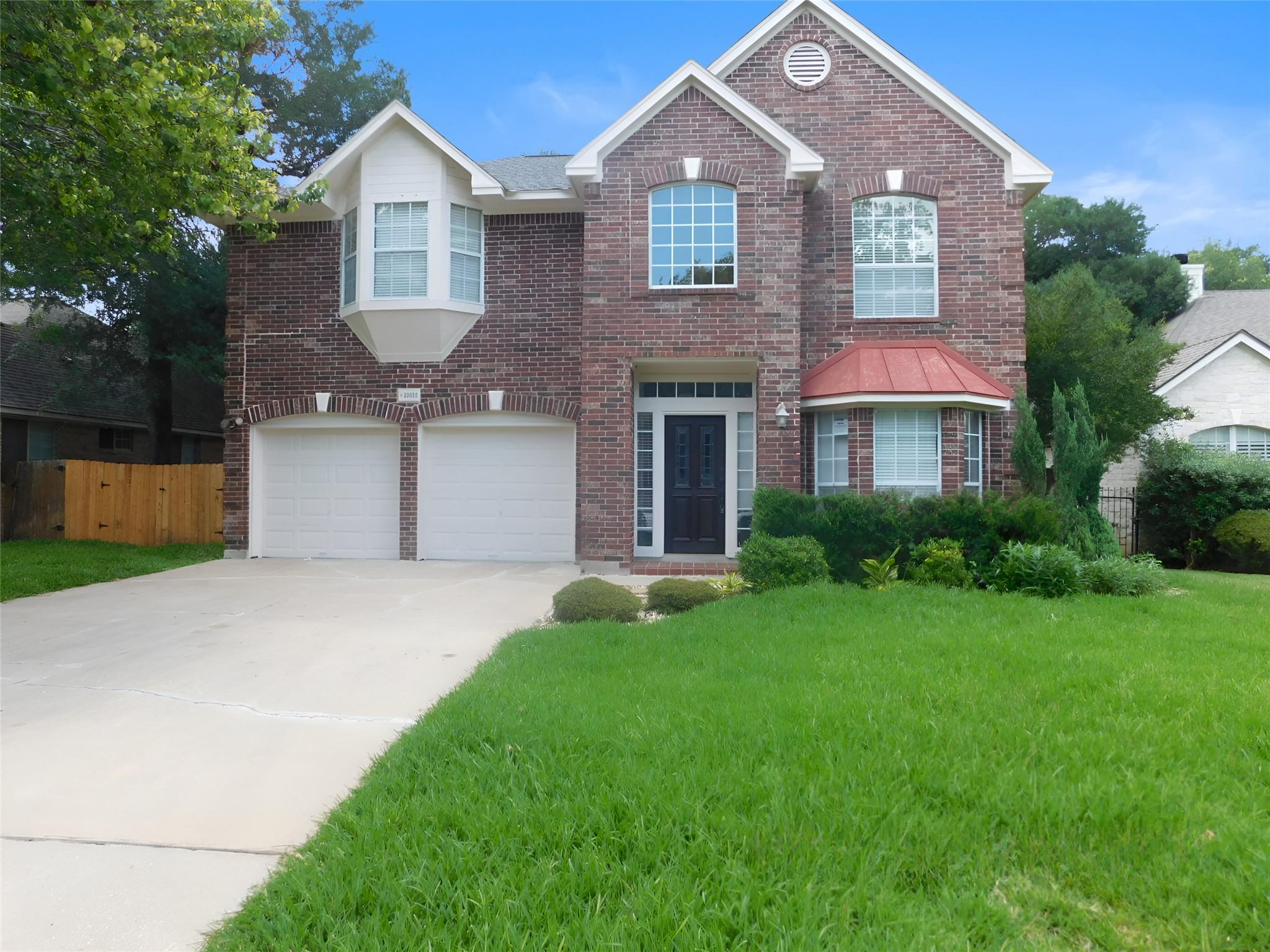 30003 OAKLAND HILLS Dr Property Photo 1