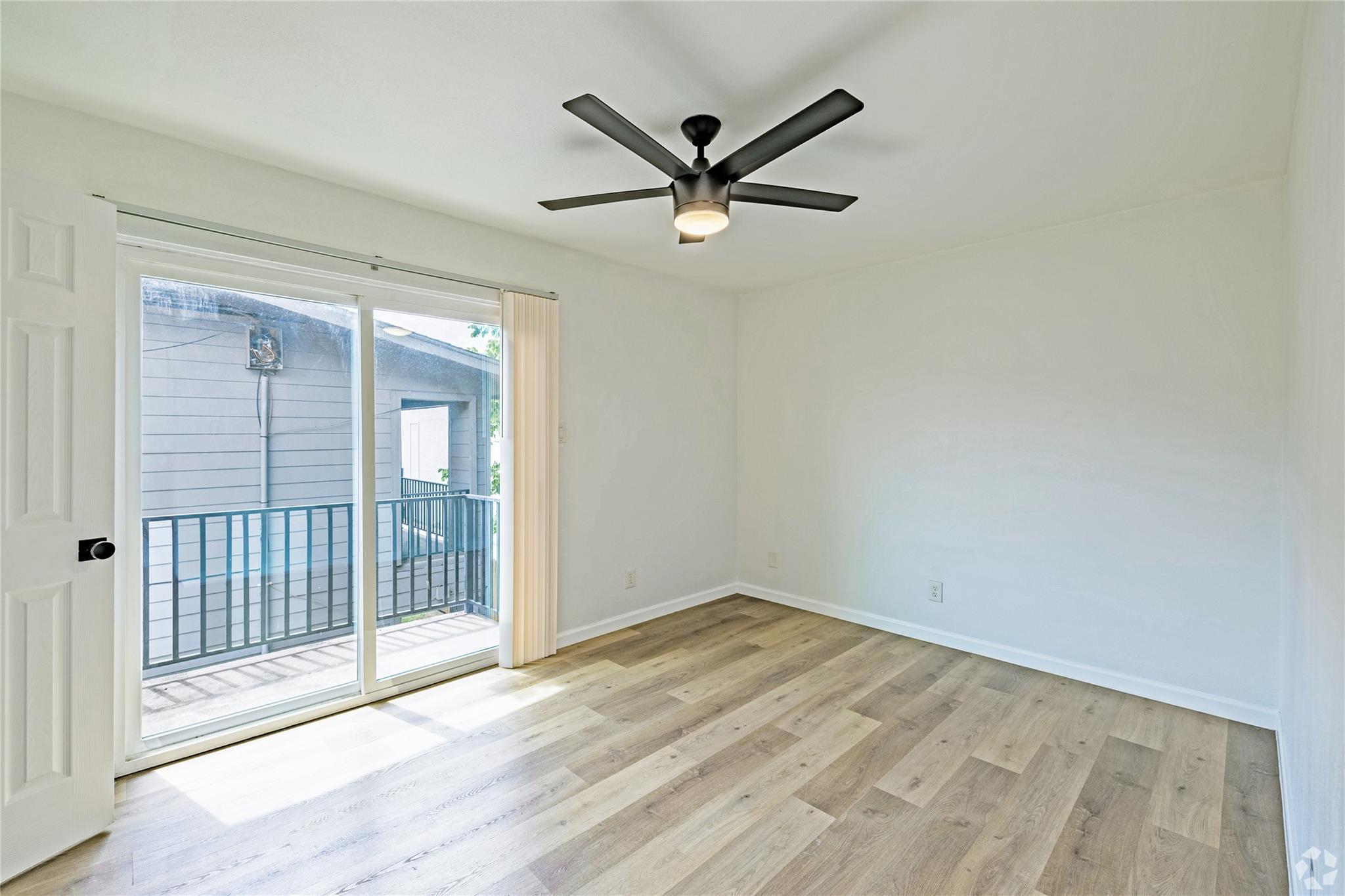 2705 Windswept Cv #202 Property Photo 5