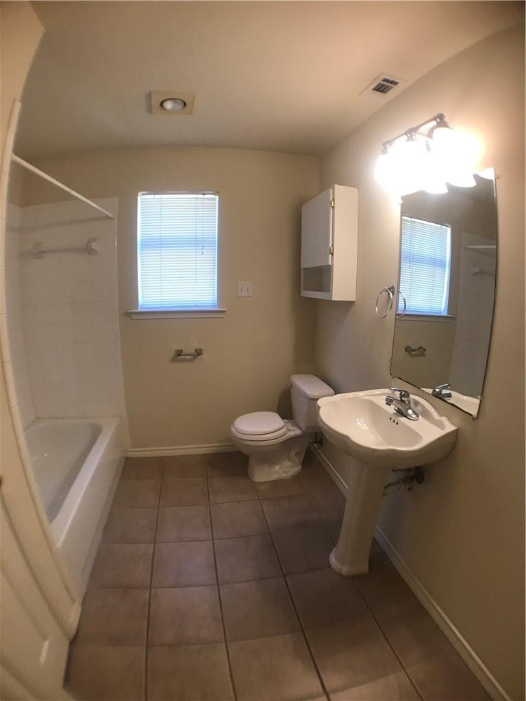5603 Joe Sayers Ave #b Property Photo 6