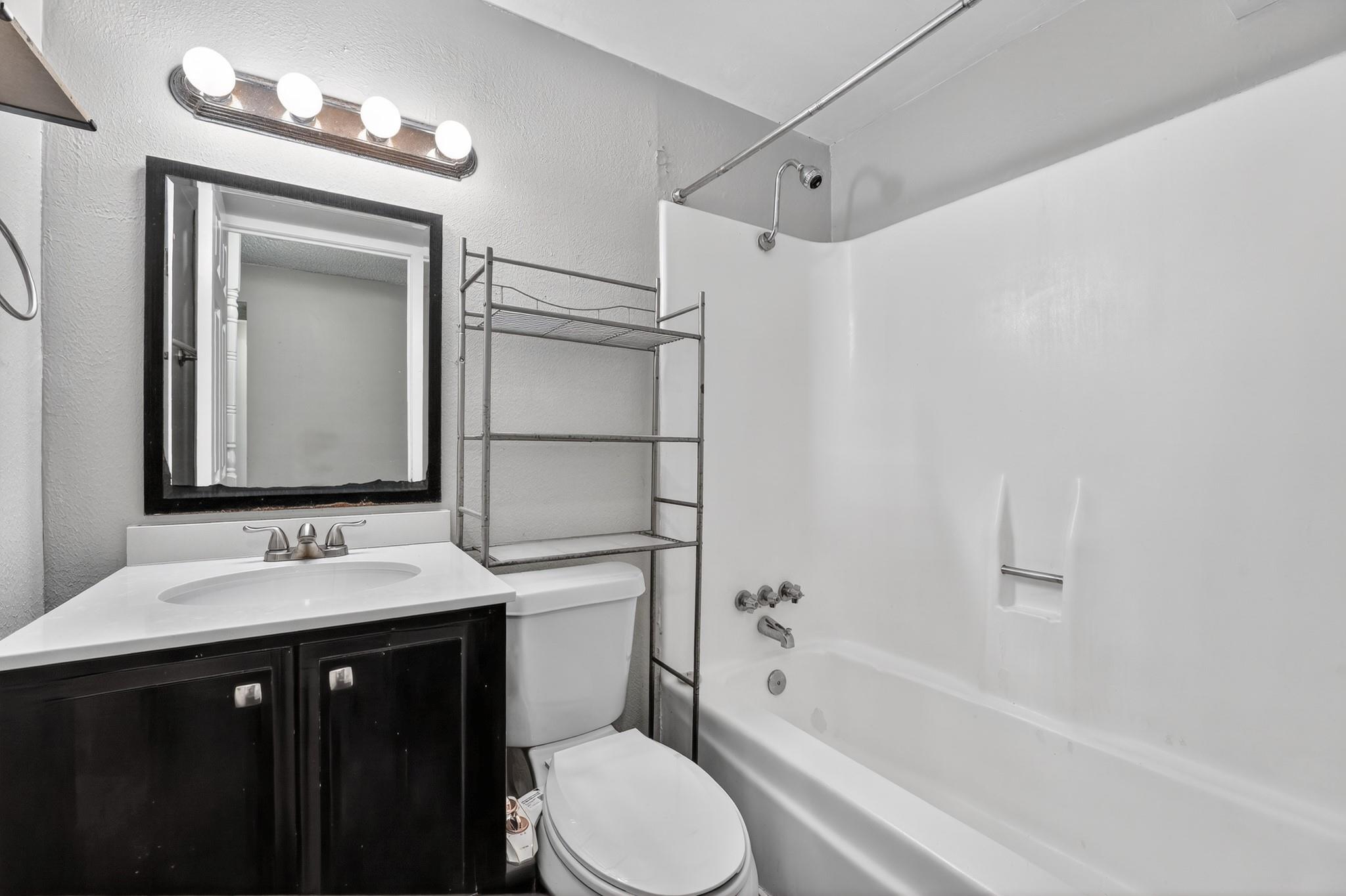 20600 Bonanza St #2 Property Photo 4