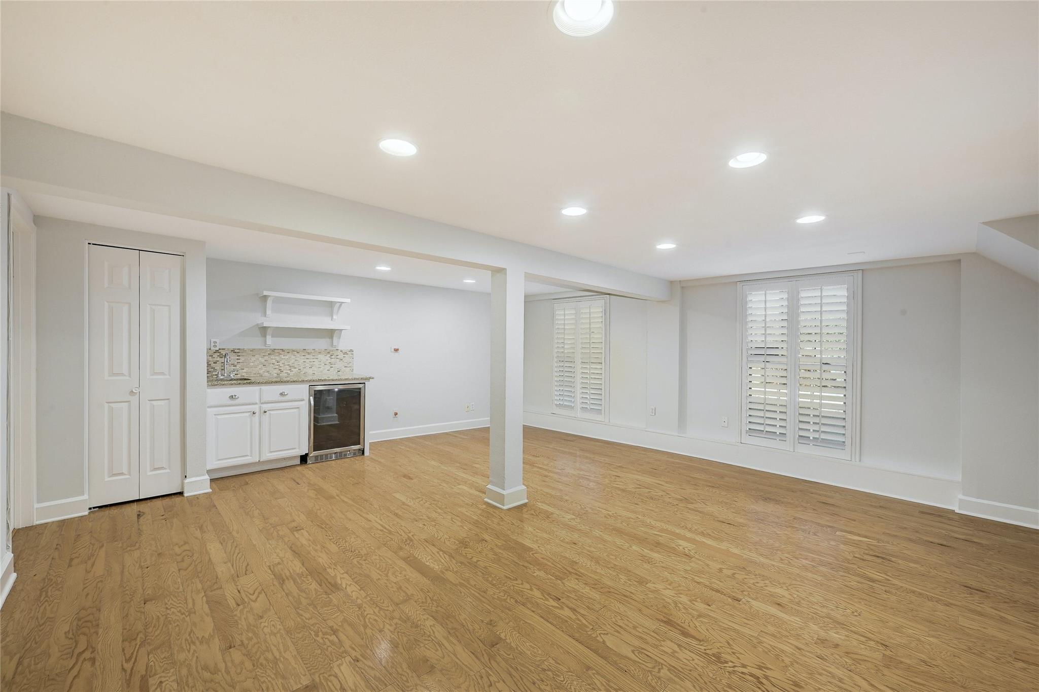 1016 Harwood Pl Property Photo 17