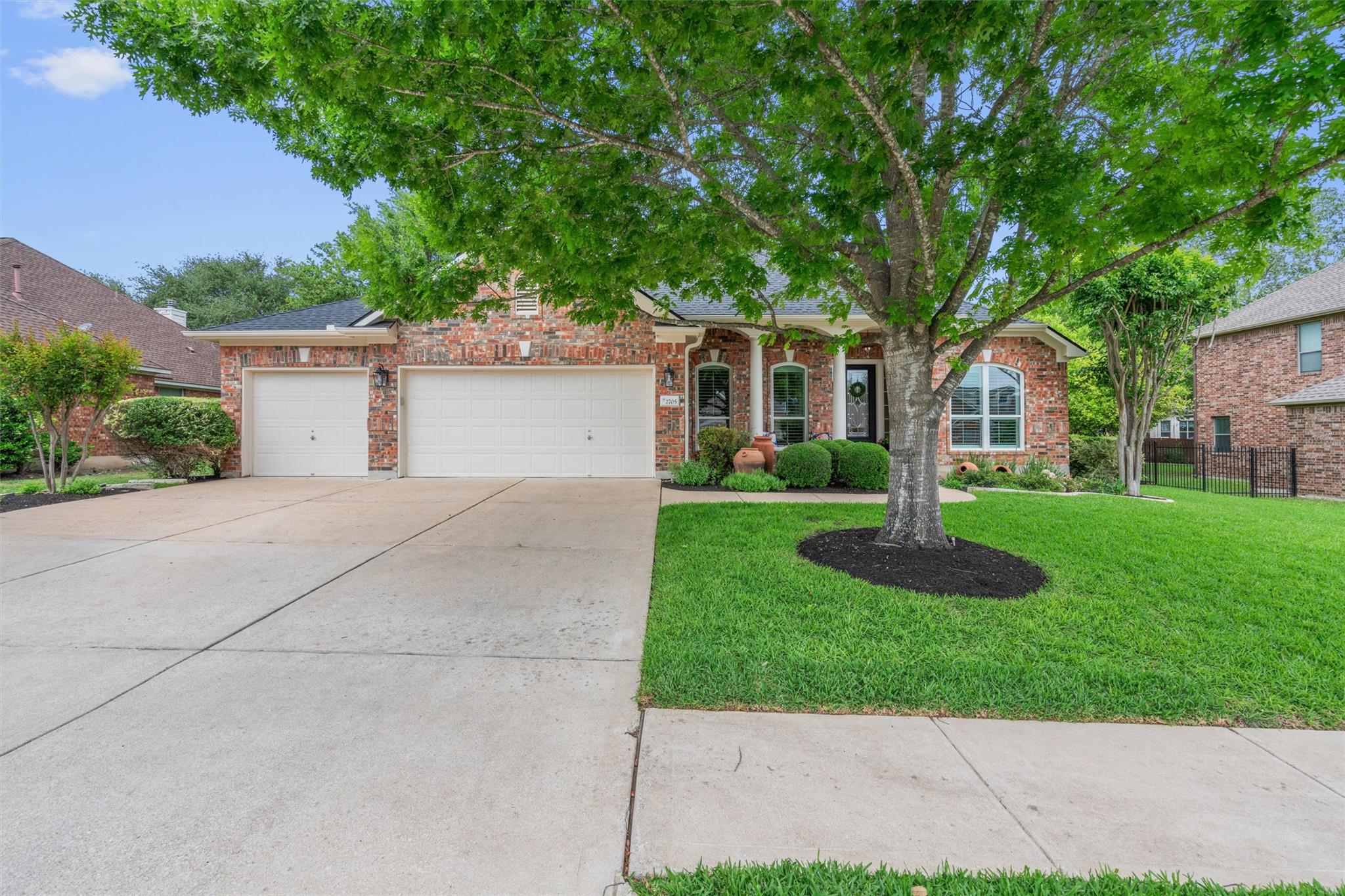 2705 Brindisi Way Property Photo 1