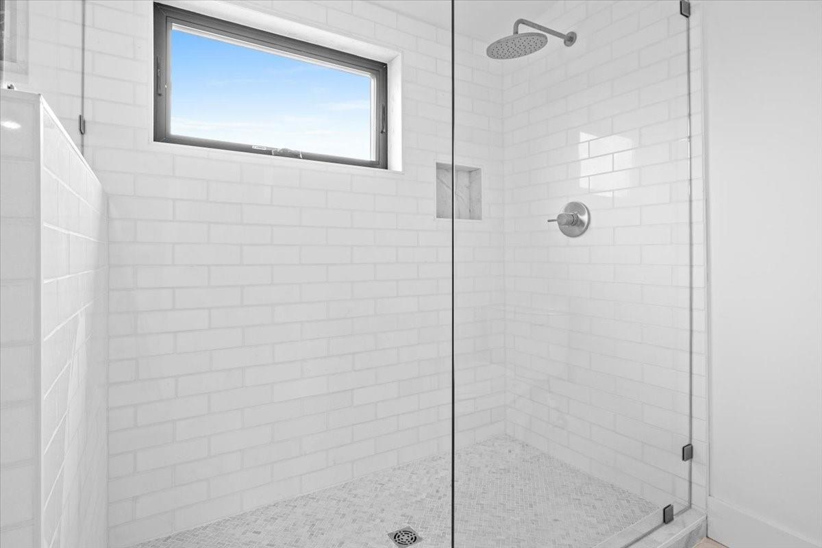 4709 Depew Ave B Property Photo 8