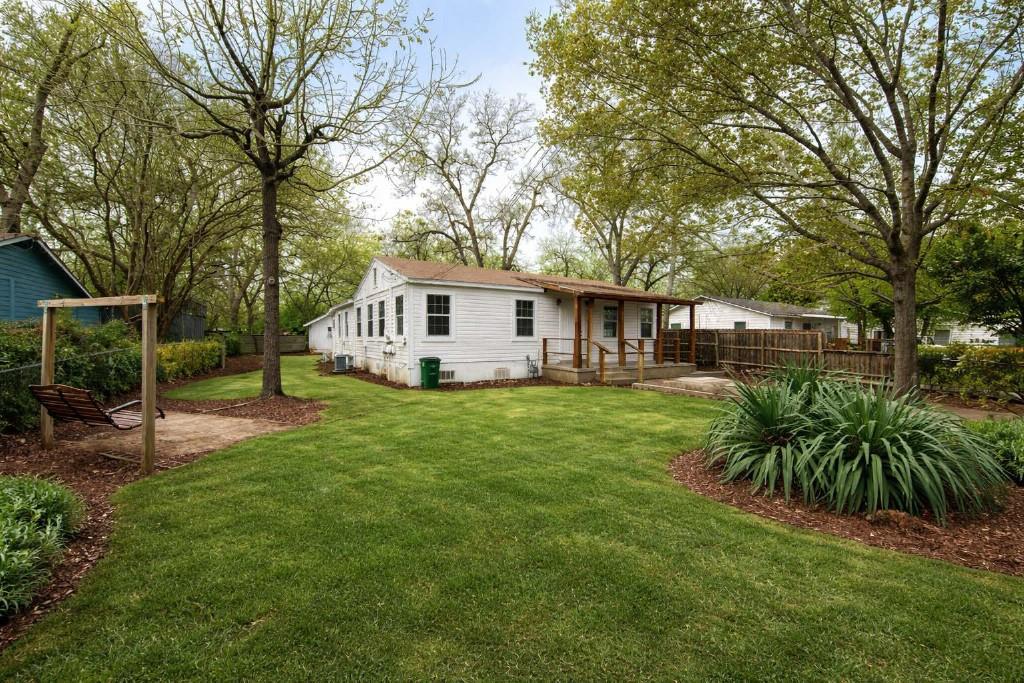 4611 Milburn Ln Property Photo 3