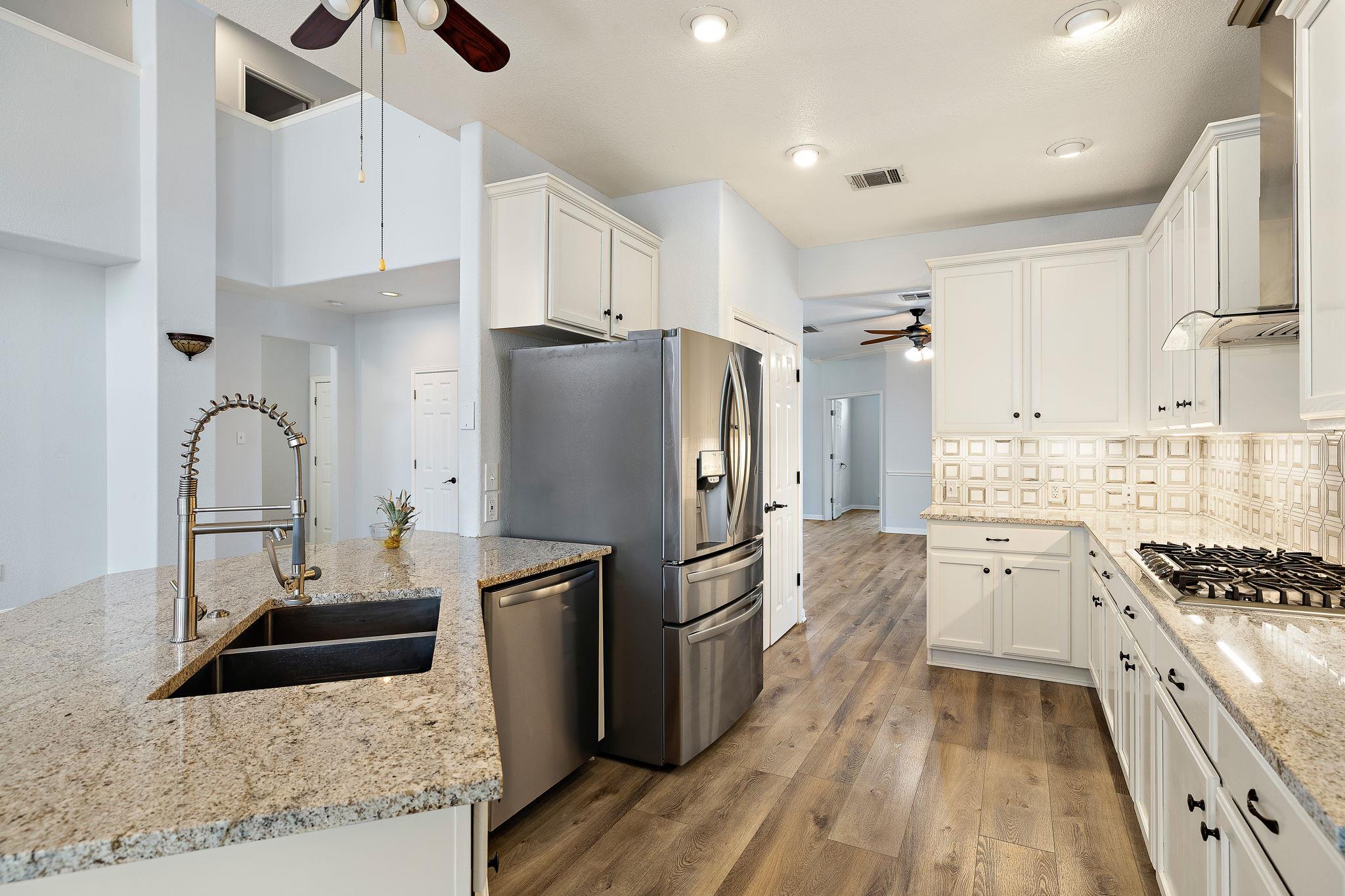 16019 Dark Ln Property Photo 6