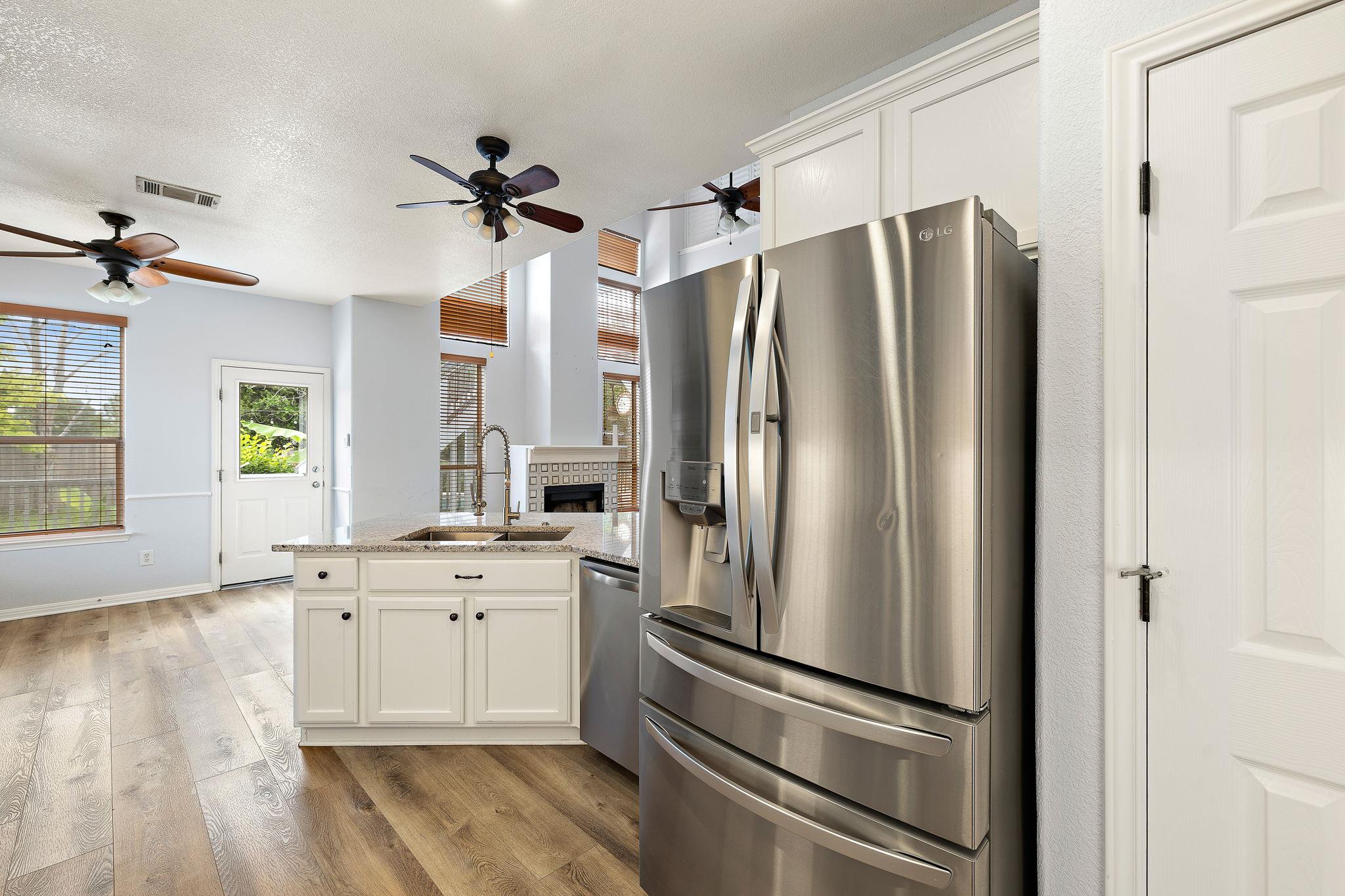 16019 Dark Ln Property Photo 7