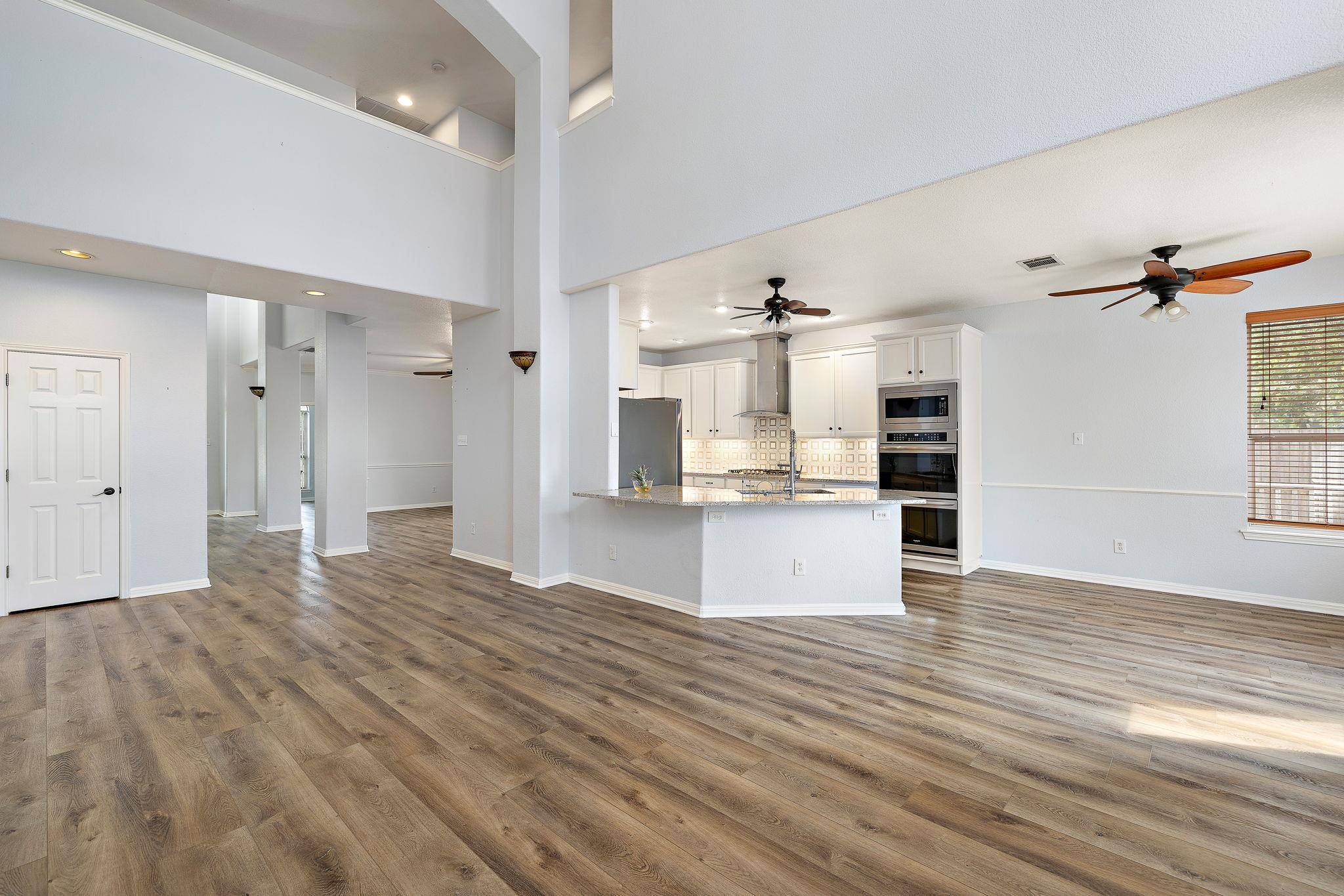 16019 Dark Ln Property Photo 9