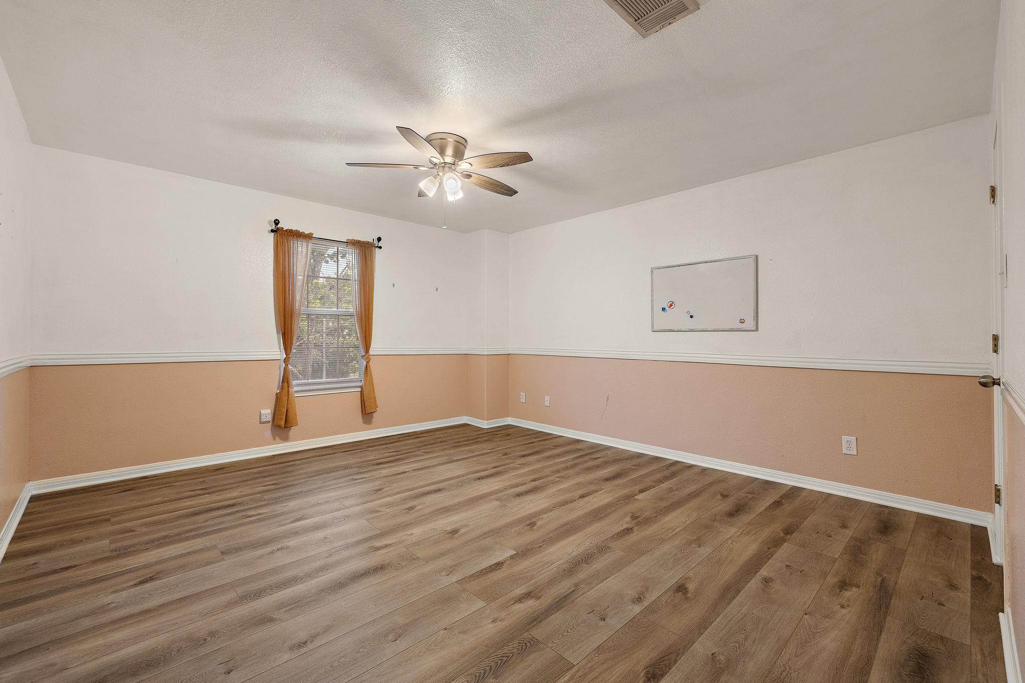 16019 Dark Ln Property Photo 15