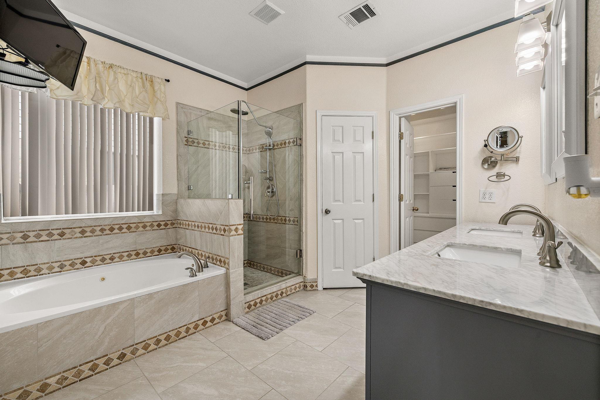 16019 Dark Ln Property Photo 16