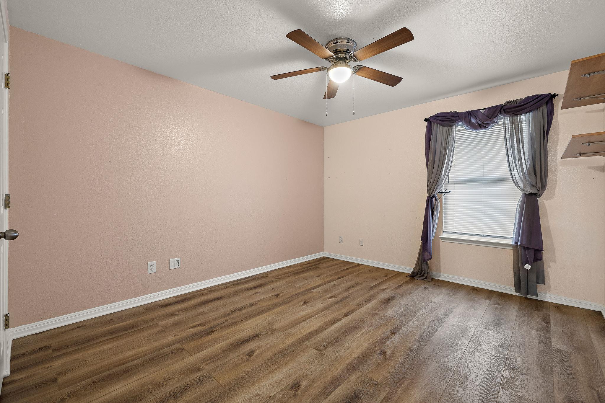 16019 Dark Ln Property Photo 21