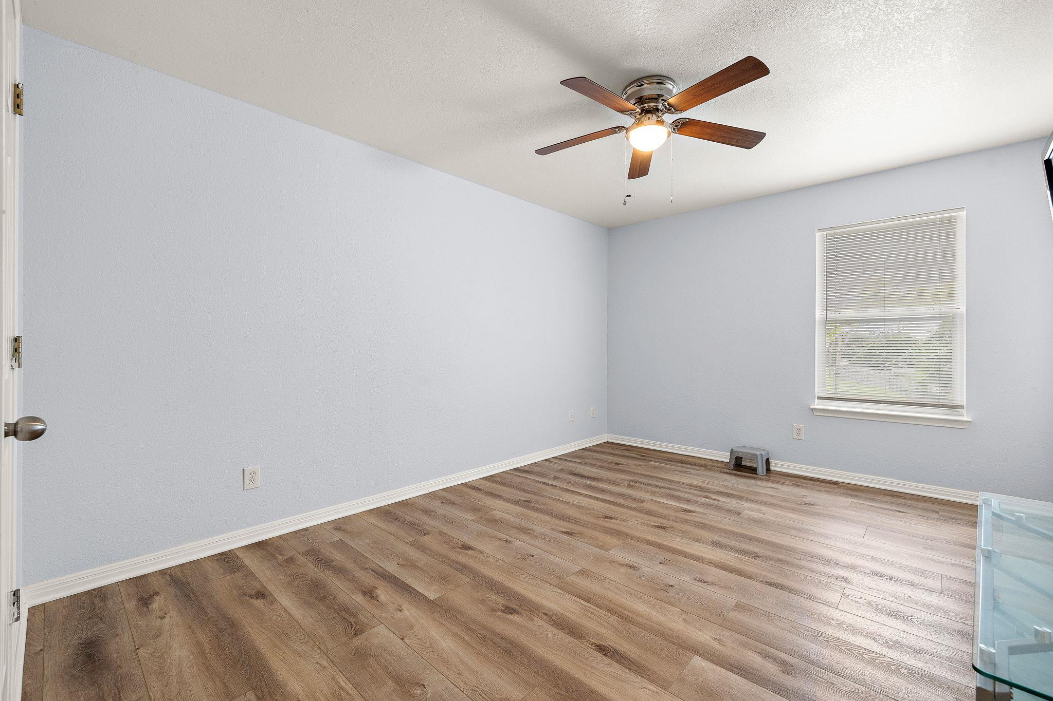 16019 Dark Ln Property Photo 23