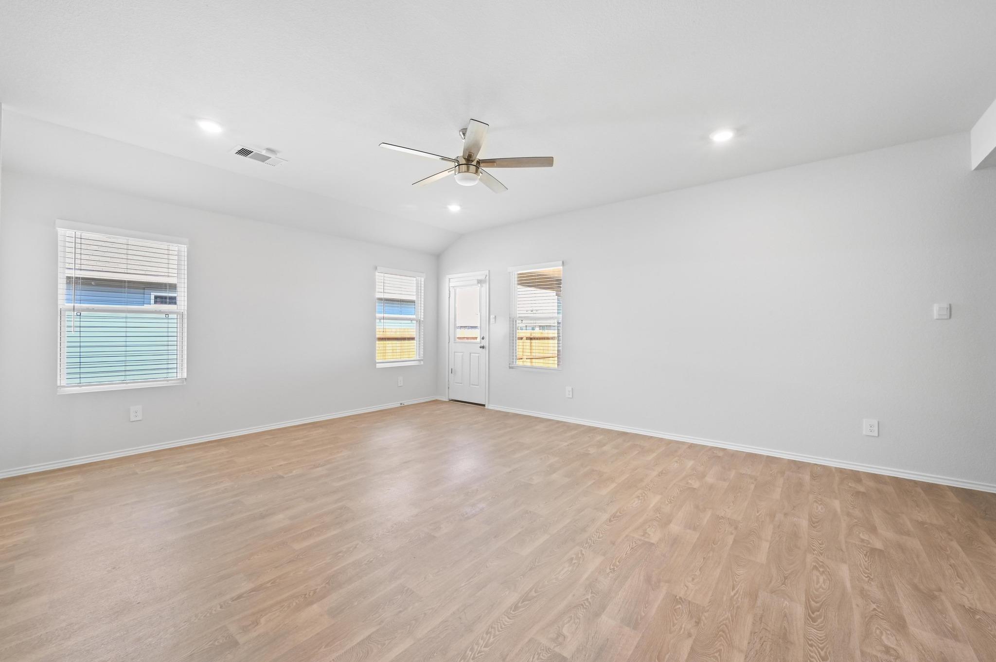 1806 Windsor Blvd Property Photo 12