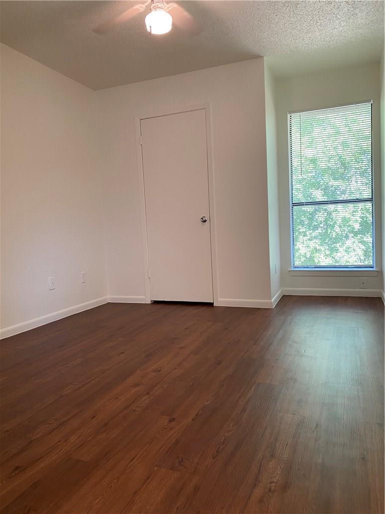 9004 Sedgemoor Trl #b Property Photo 13