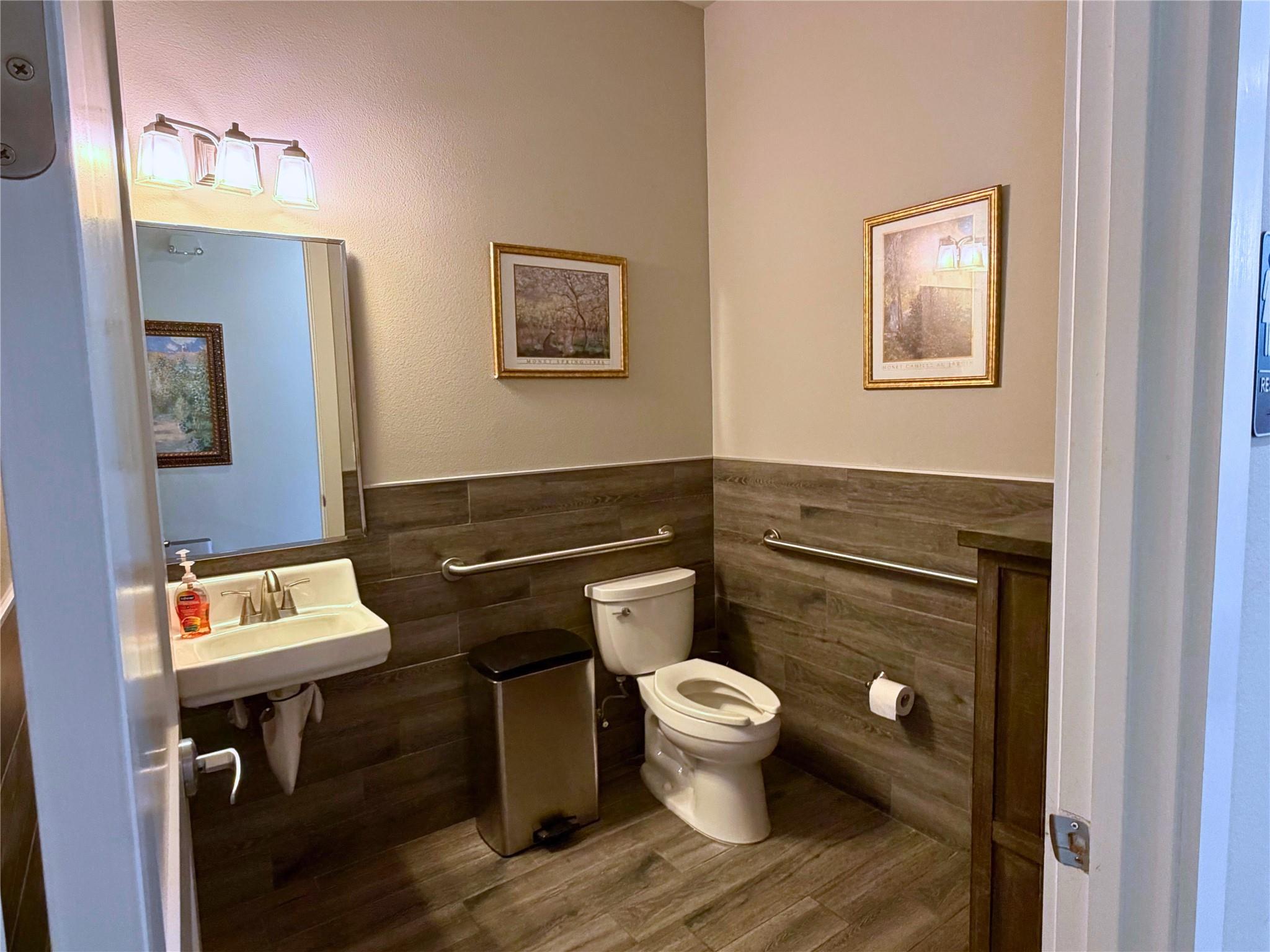 3309 Forest Creek Dr #502 Property Photo 11