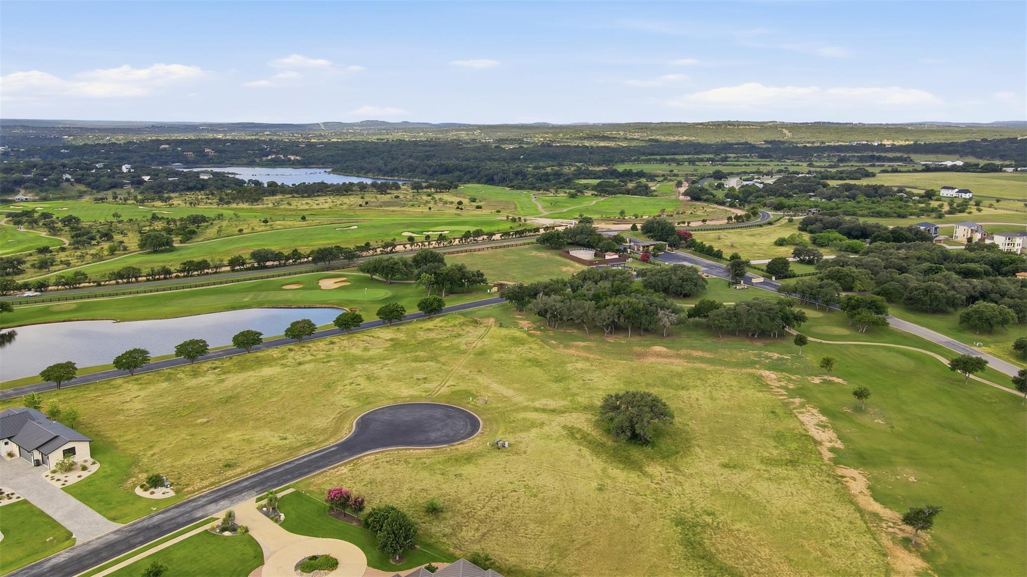 25644 Kahala Sunset Ct Property Photo 3