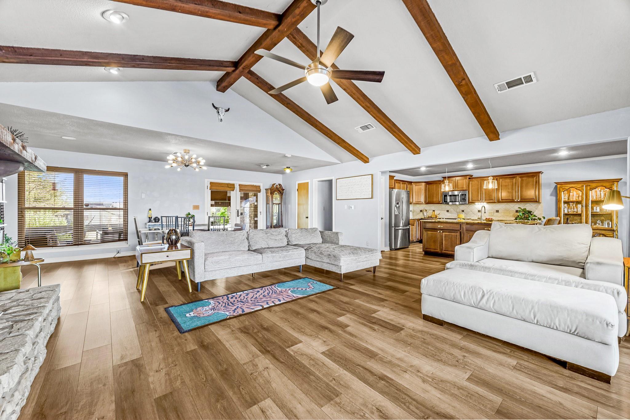 21206 National Dr Property Photo 11