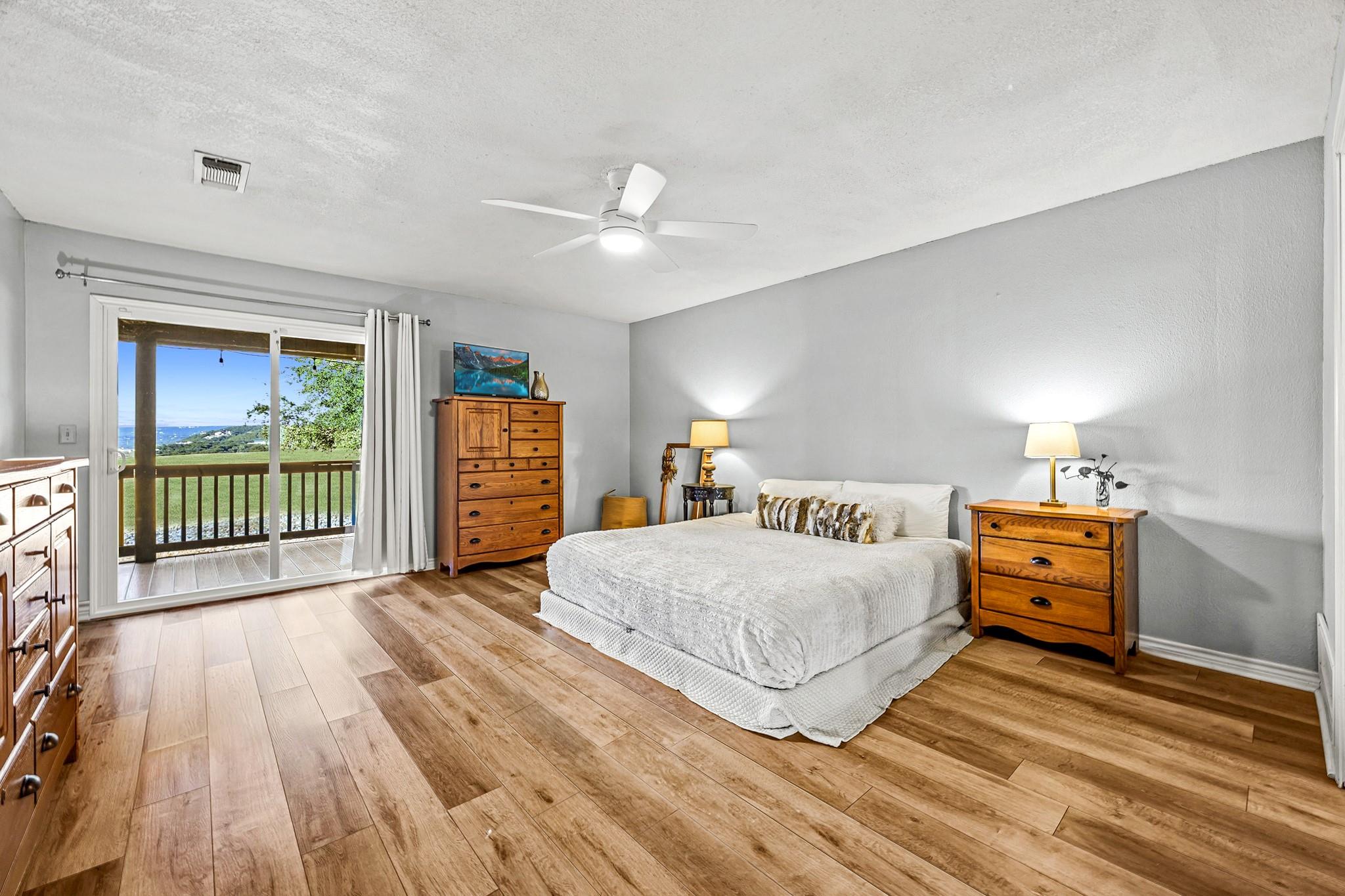 21206 National Dr Property Photo 15